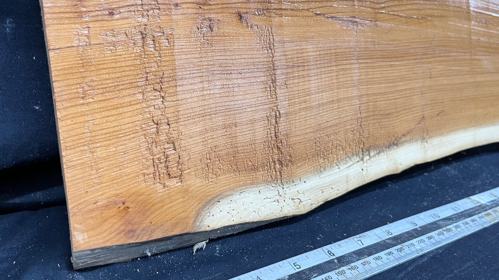 Hardwood yew, slab, board 1002 L x 251 W x 16 D mm    (325)