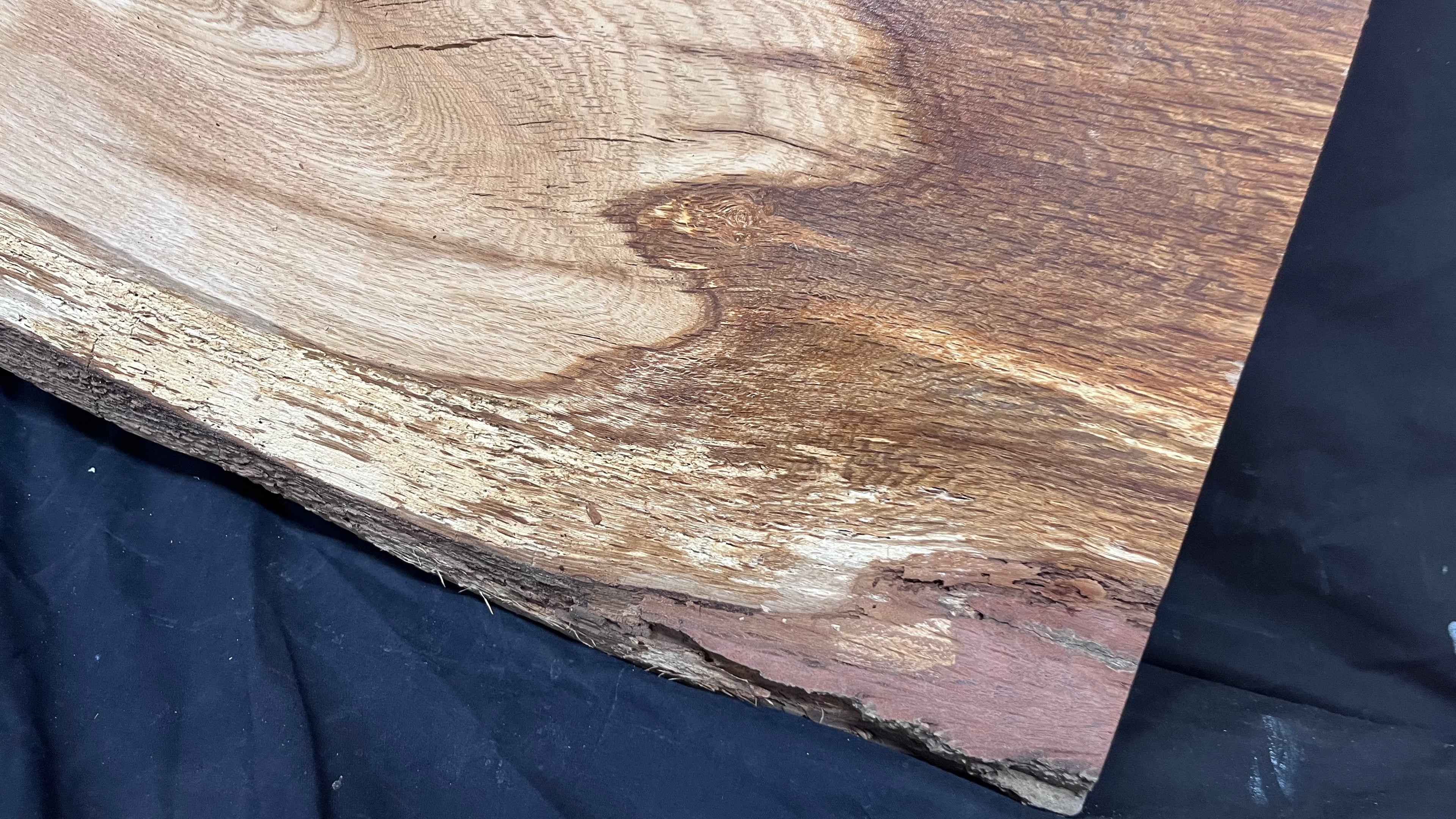 Oak resin project coffee table top 1578 L x 506 W x 22 D mm      (488mf)