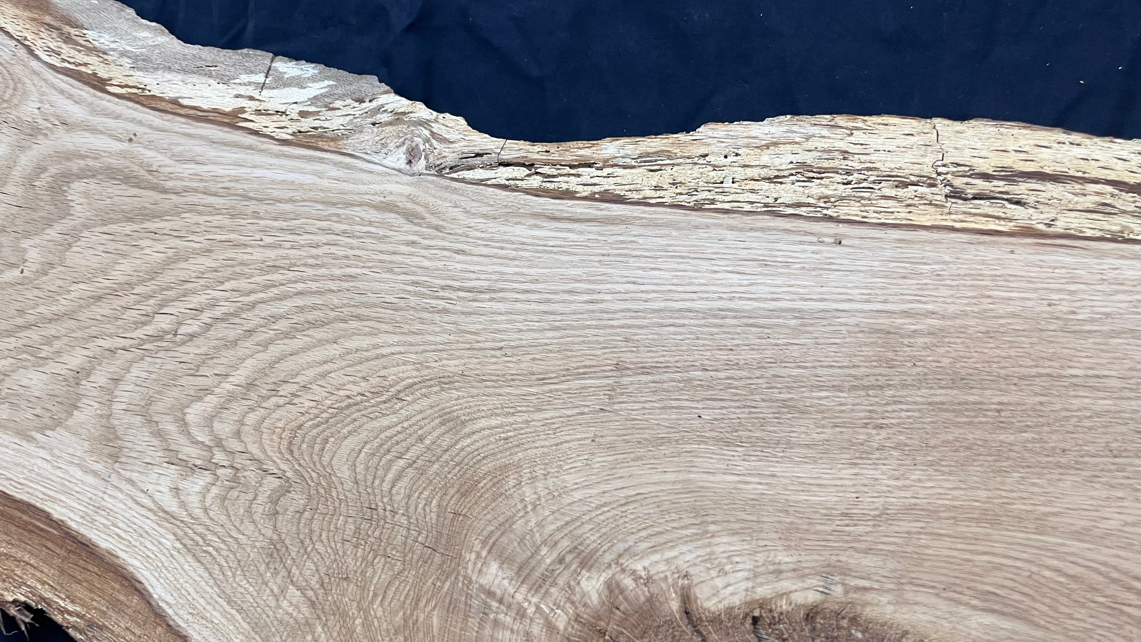 Oak resin project coffee table top 1578 L x 506 W x 22 D mm      (488mf)