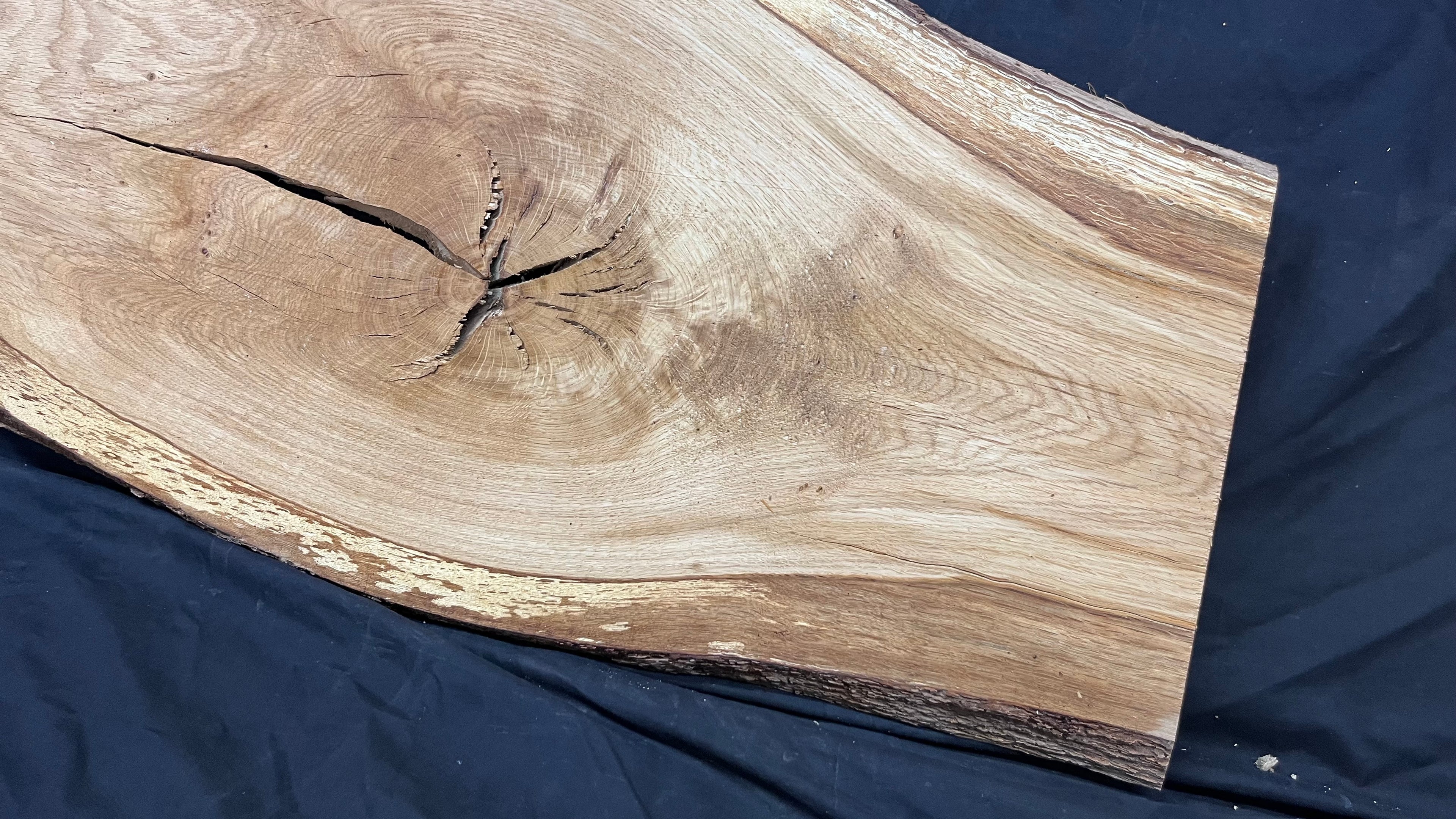 Oak resin project coffee table top 1570 L x 560 W x 21 D mm      (491mf)