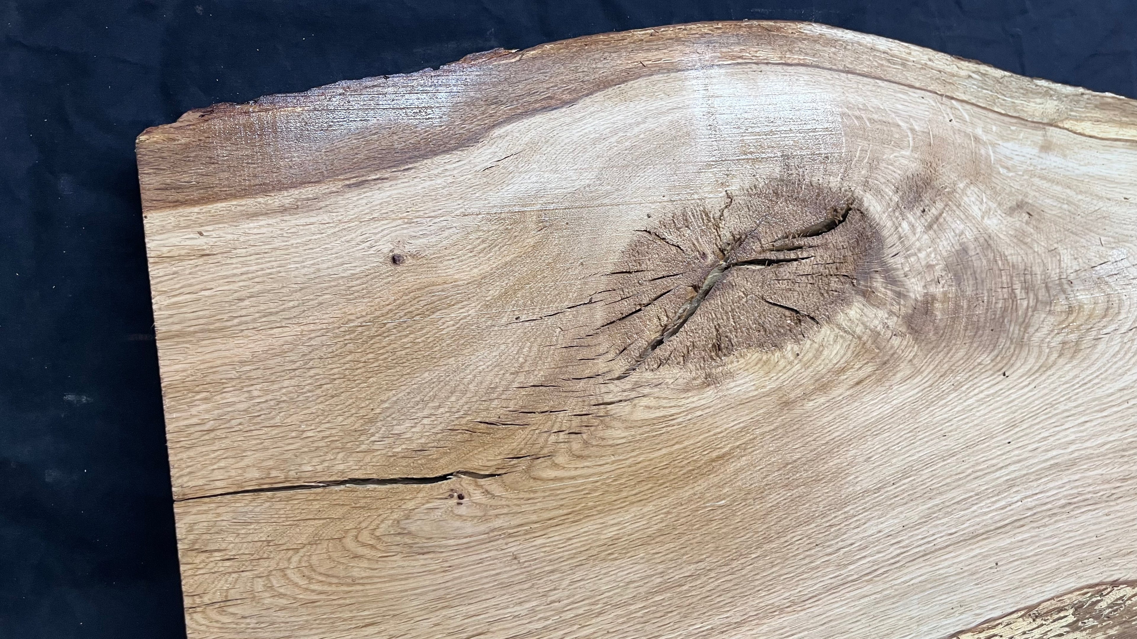 Oak resin project coffee table top 1570 L x 560 W x 21 D mm      (491mf)