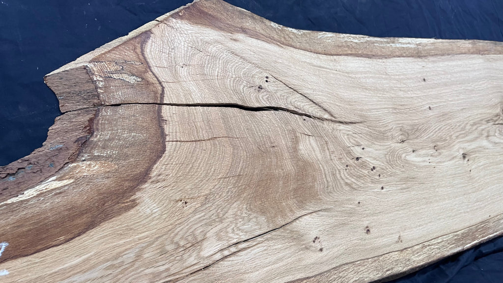 Oak resin project coffee table top 1525 L x 476 W x 21 D mm      (492mf)