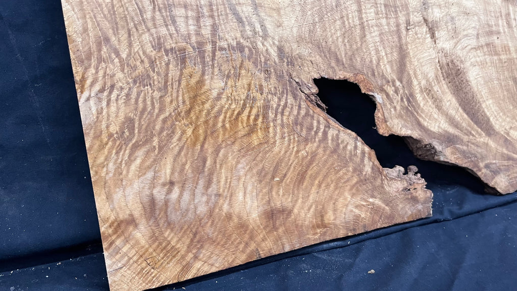 Oak resin project coffee table top 1020 L x 526 W x 21 D mm      (493mf)
