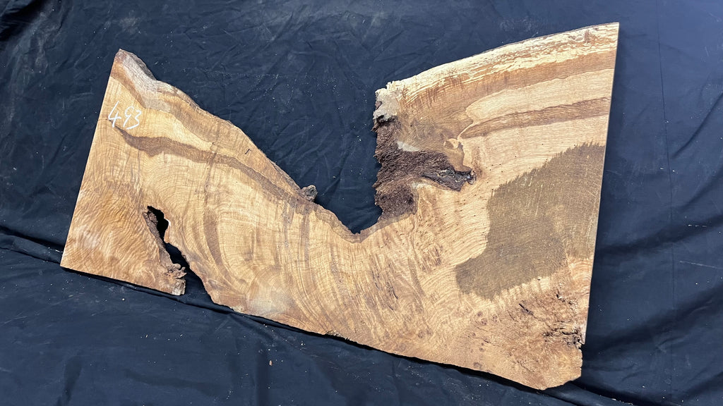 Oak resin project coffee table top 1020 L x 526 W x 21 D mm      (493mf)