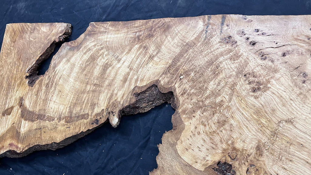 Oak resin project coffee table top 1020 L x 526 W x 21 D mm      (493mf)
