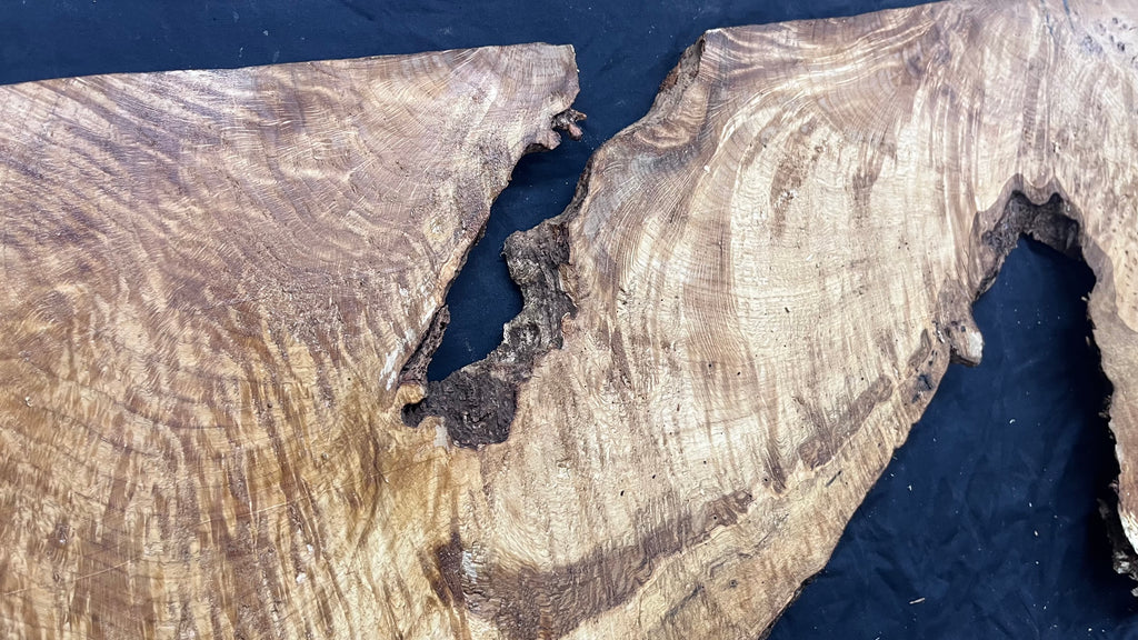 Oak resin project coffee table top 1020 L x 526 W x 21 D mm      (493mf)