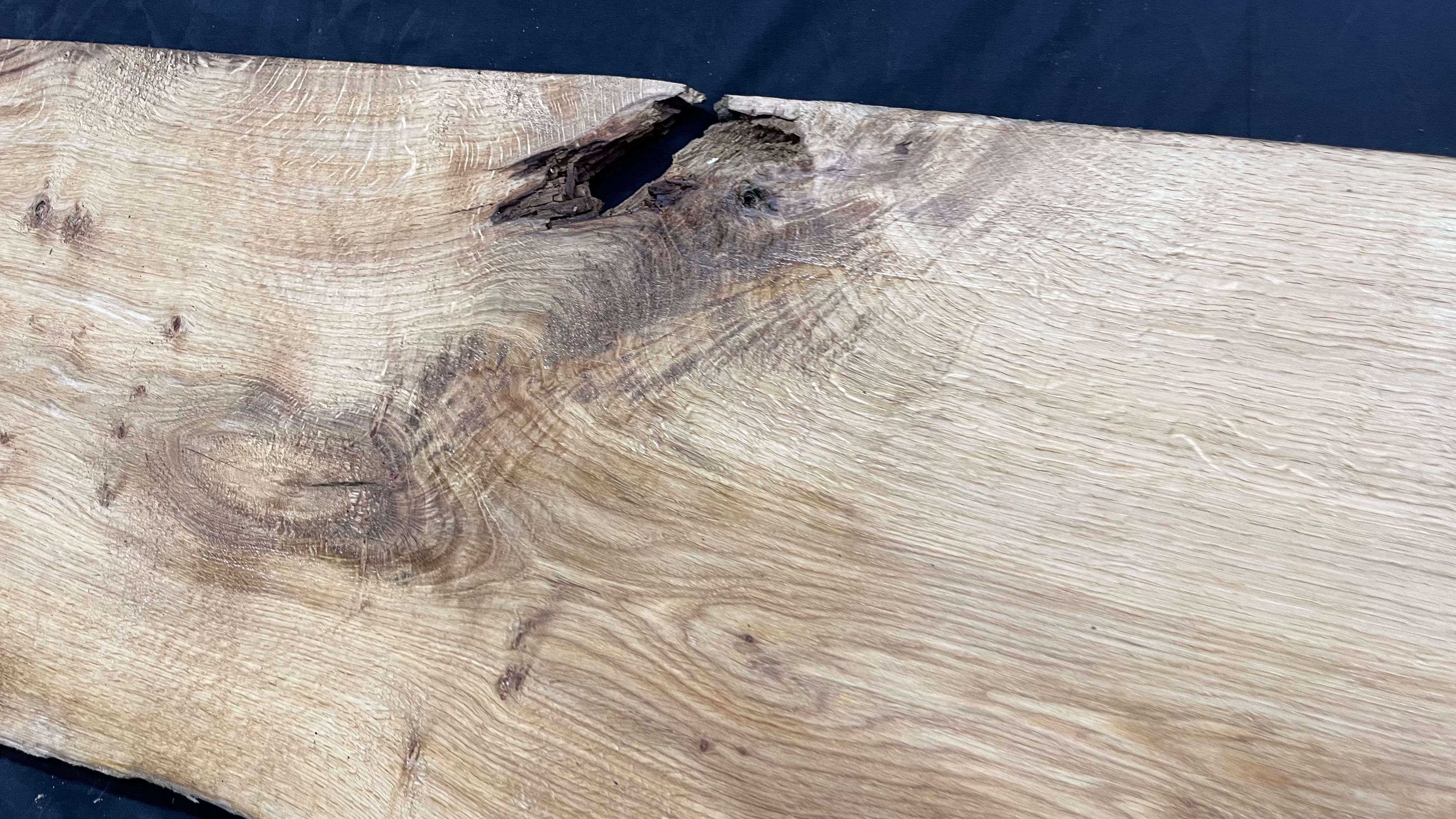 Oak window sill, shelf,  1523 L x 393 W x 21 D mm      (mt500)