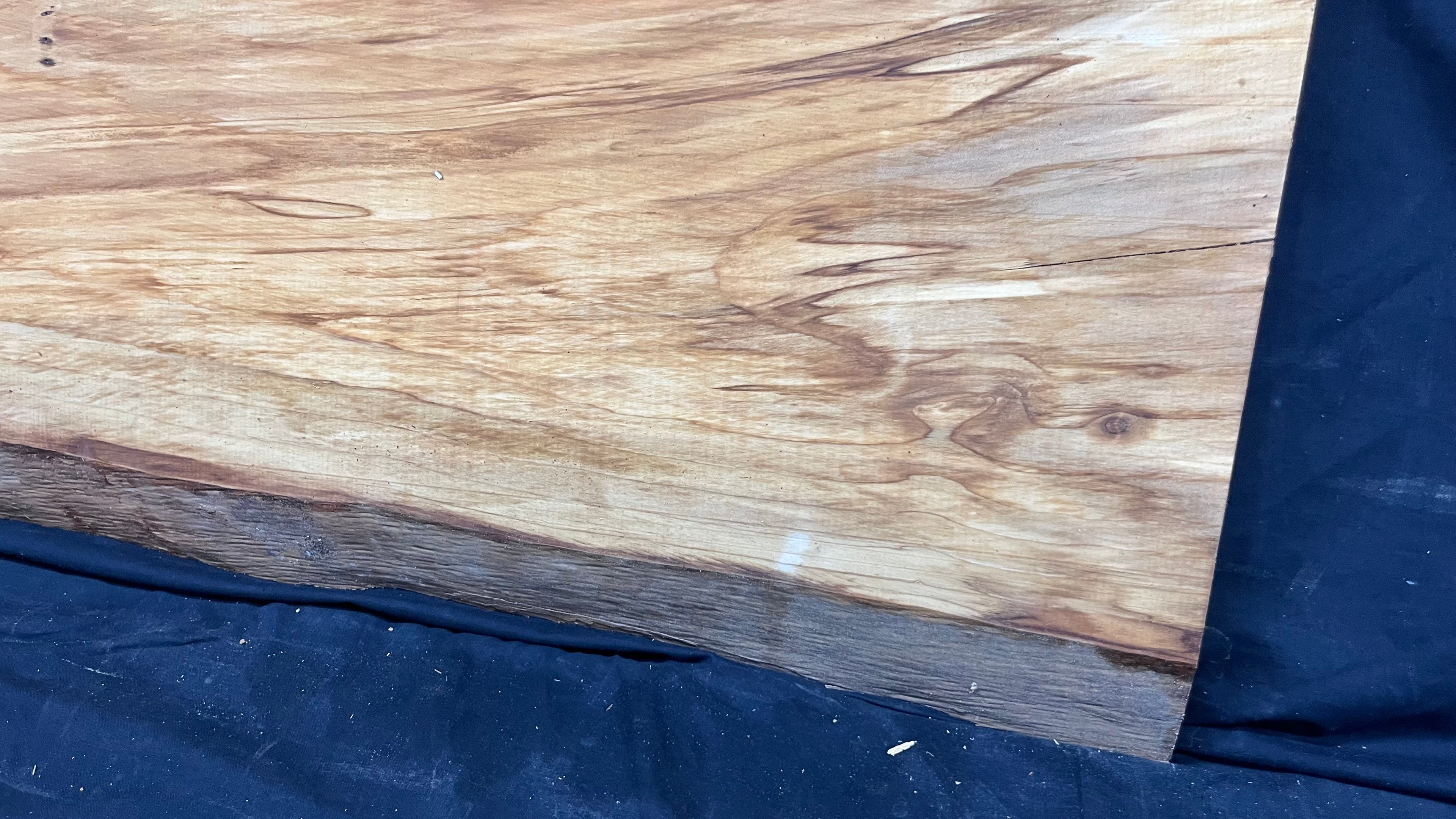 Cedar plank, timber, board. 1298 L x 380 W x 29 D mm             (mt502)