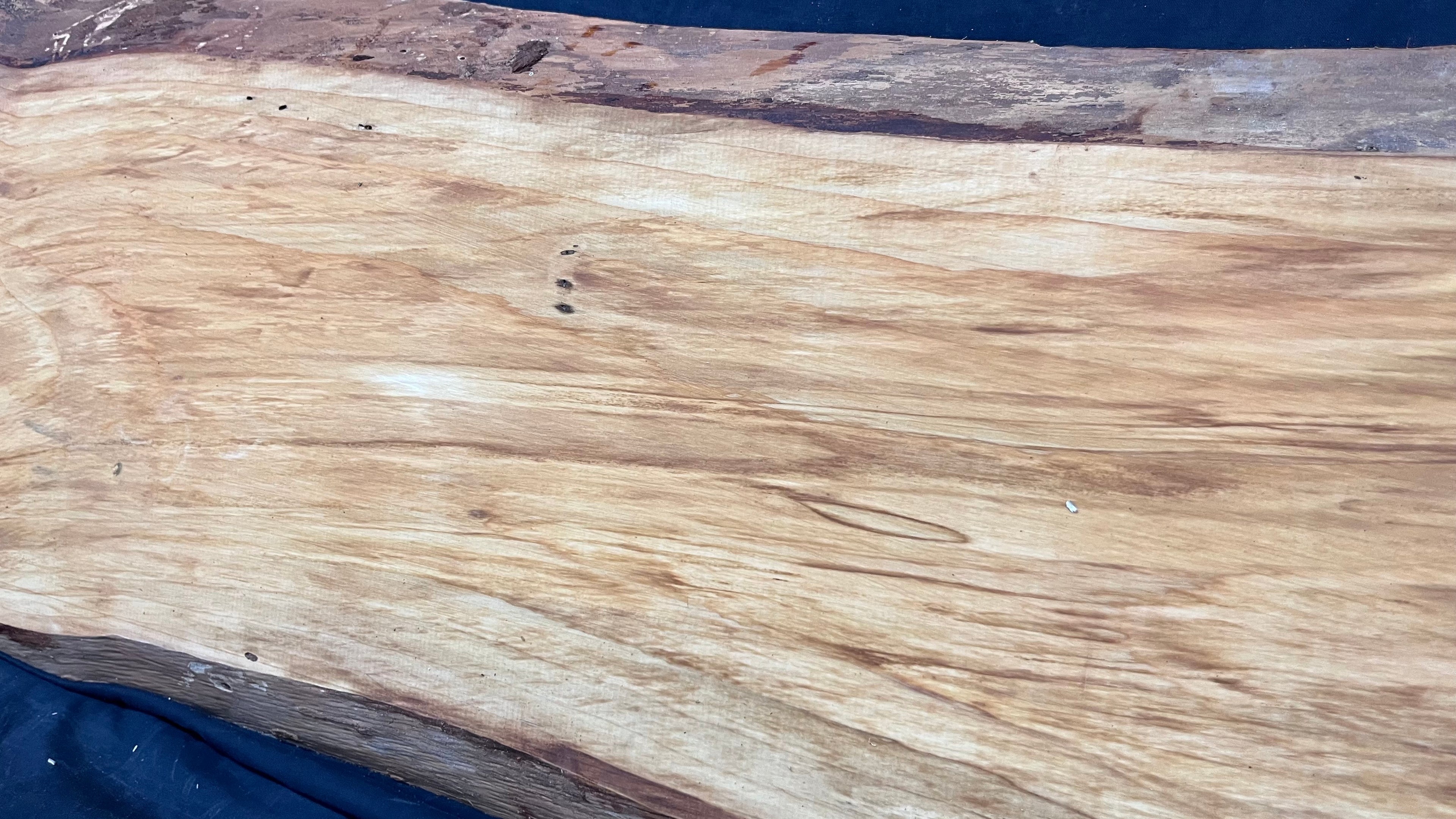 Cedar plank, timber, board. 1298 L x 380 W x 29 D mm             (mt502)