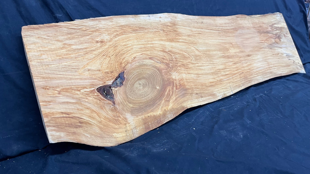 Cedar plank, timber, board. 1298 L x 380 W x 29 D mm             (mt502)