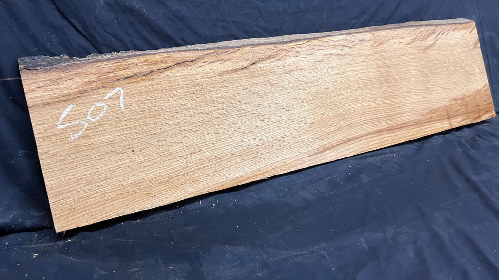 Oak window cill, craft wood shelf, 1031 L x 267 W x 33 D mm      (mt507)