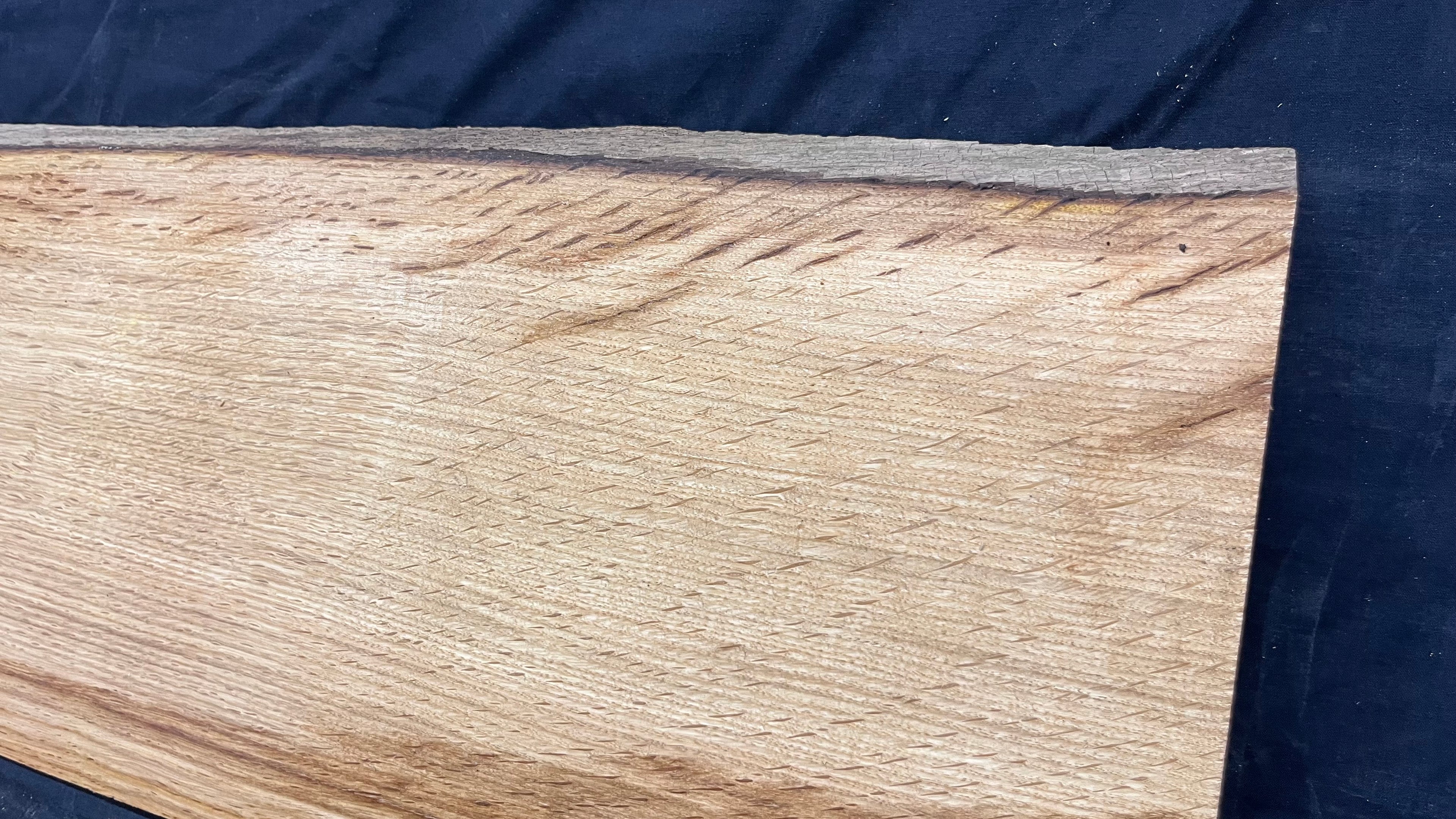 Oak window cill, craft wood shelf, 1031 L x 267 W x 33 D mm      (mt507)