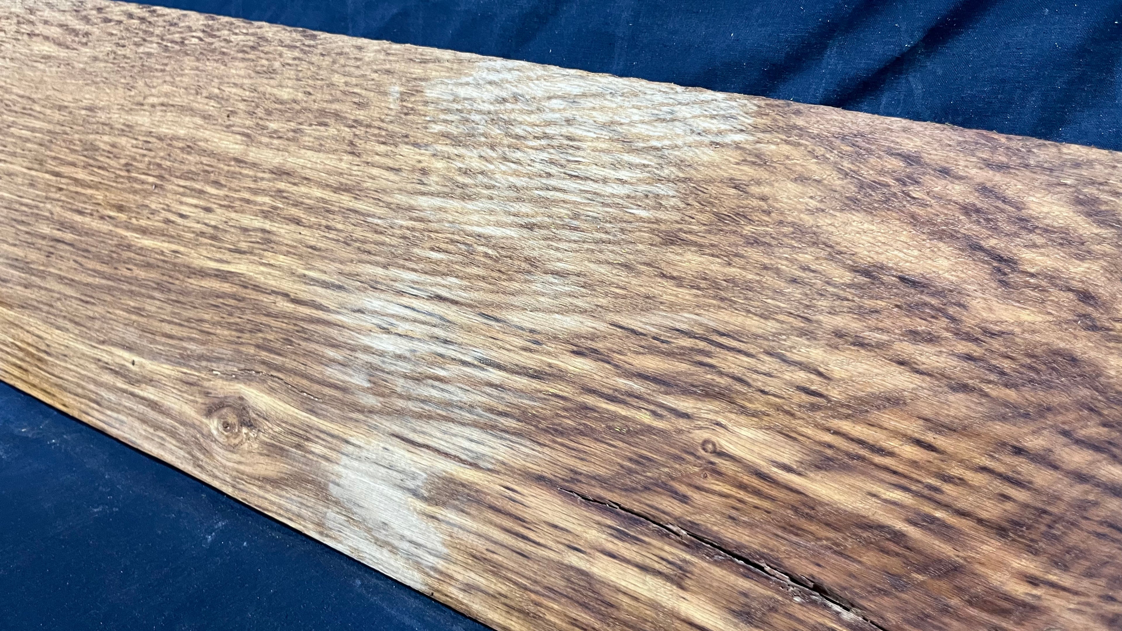 Oak window cill, craft wood shelf, 1098 L x 213 W x 20 D mm     (mt514)