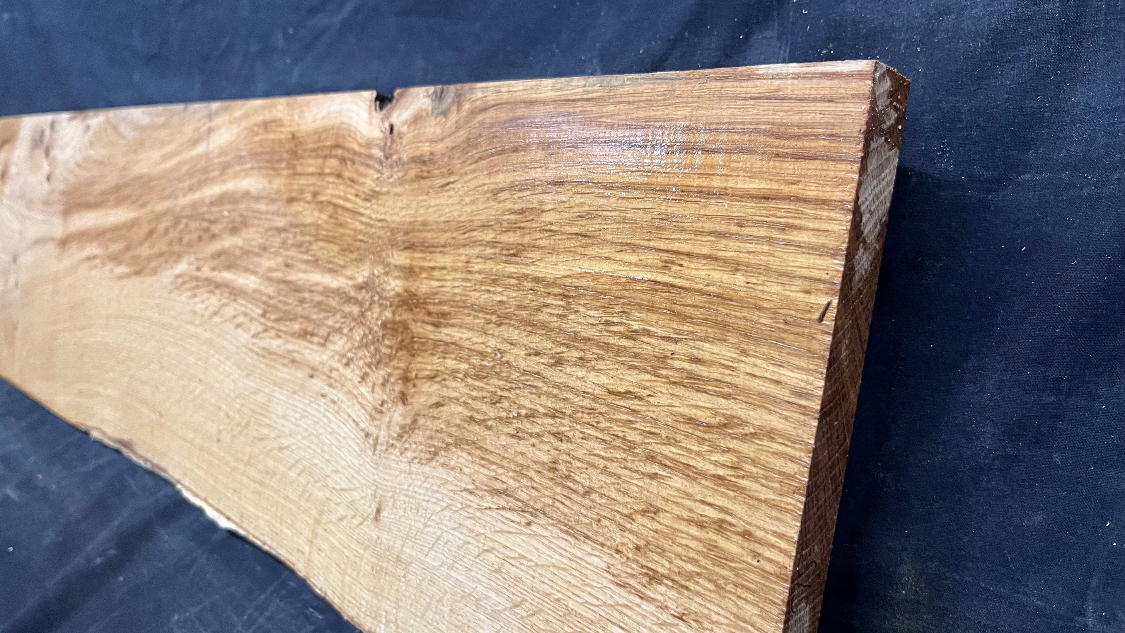 Oak window cill, craft wood shelf, 930 L x 210 W x 20 D mm     (mt515)