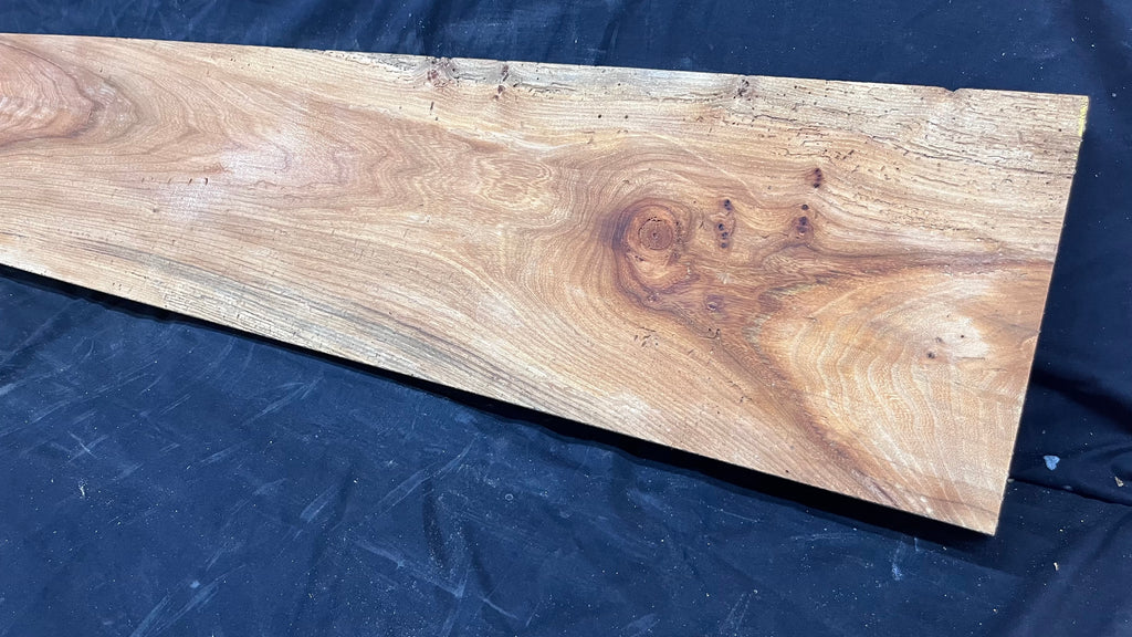 Elm reclaimed, plank, 1633 L x 238 W x 39 D mm    (mt516)