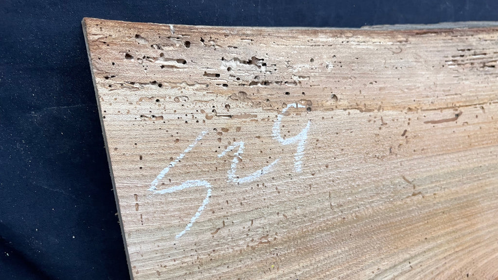 Elm reclaimed, plank, 872 L x 372 W x 30 D mm    (mt529)