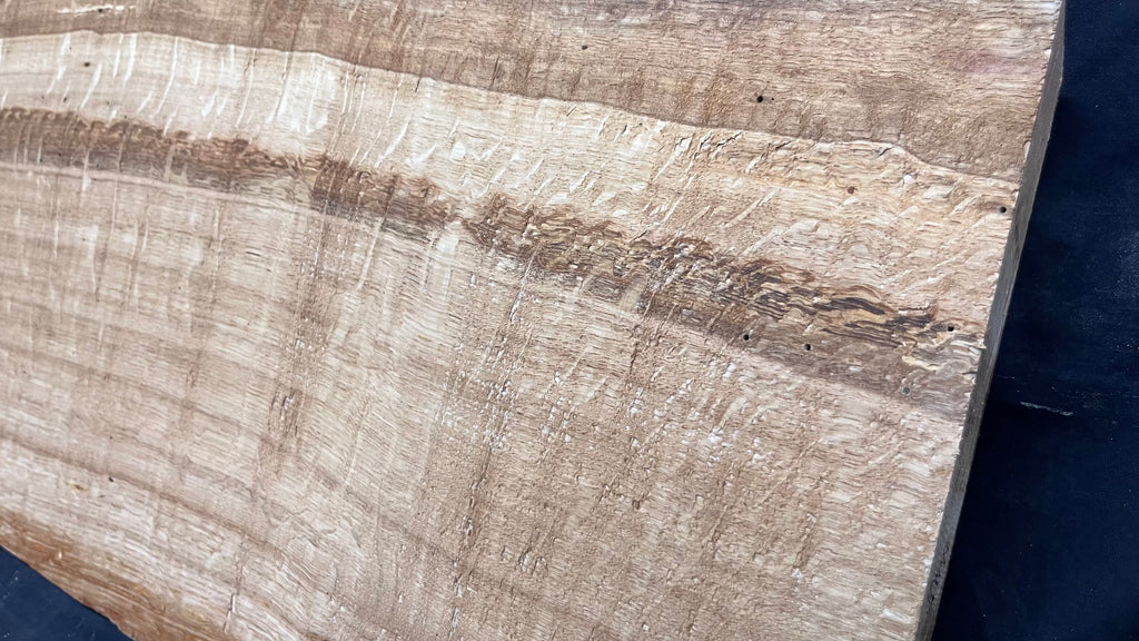 Oak resin project, craft wood shelf, 652 L x 324 W x 30 D mm     (mf532)