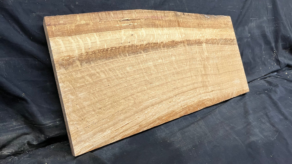Oak resin project, craft wood shelf, 652 L x 324 W x 30 D mm     (mf532)