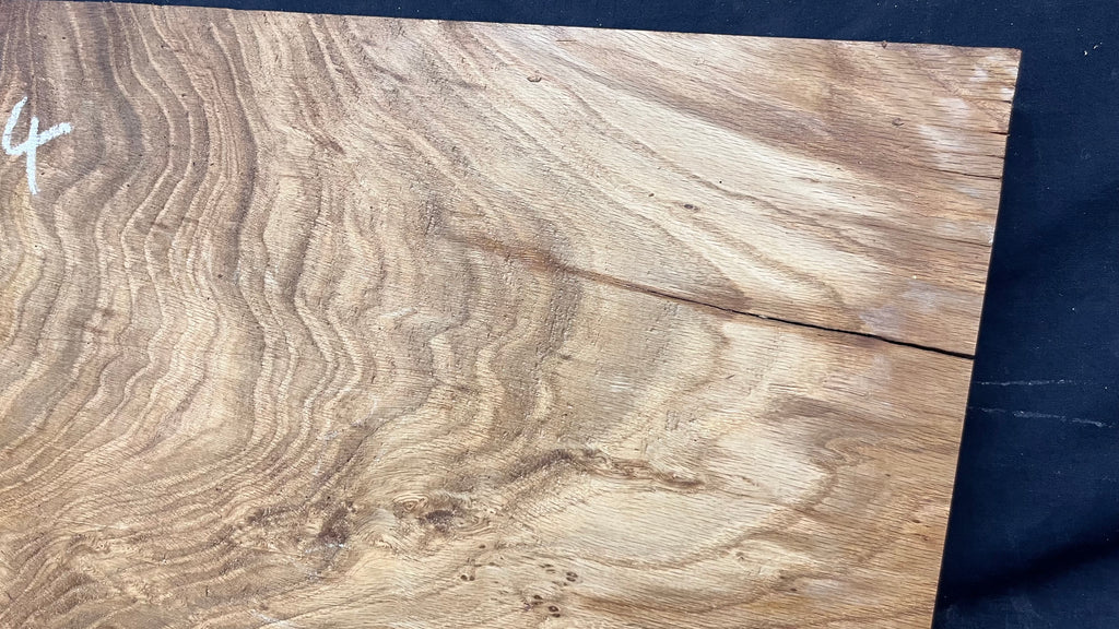 Oak sill, shelf, craft wood shelf, 677 L x 528 W x 32 D mm     (mt534)