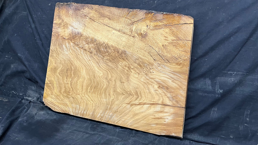 Oak sill, shelf, craft wood shelf, 677 L x 528 W x 32 D mm     (mt534)