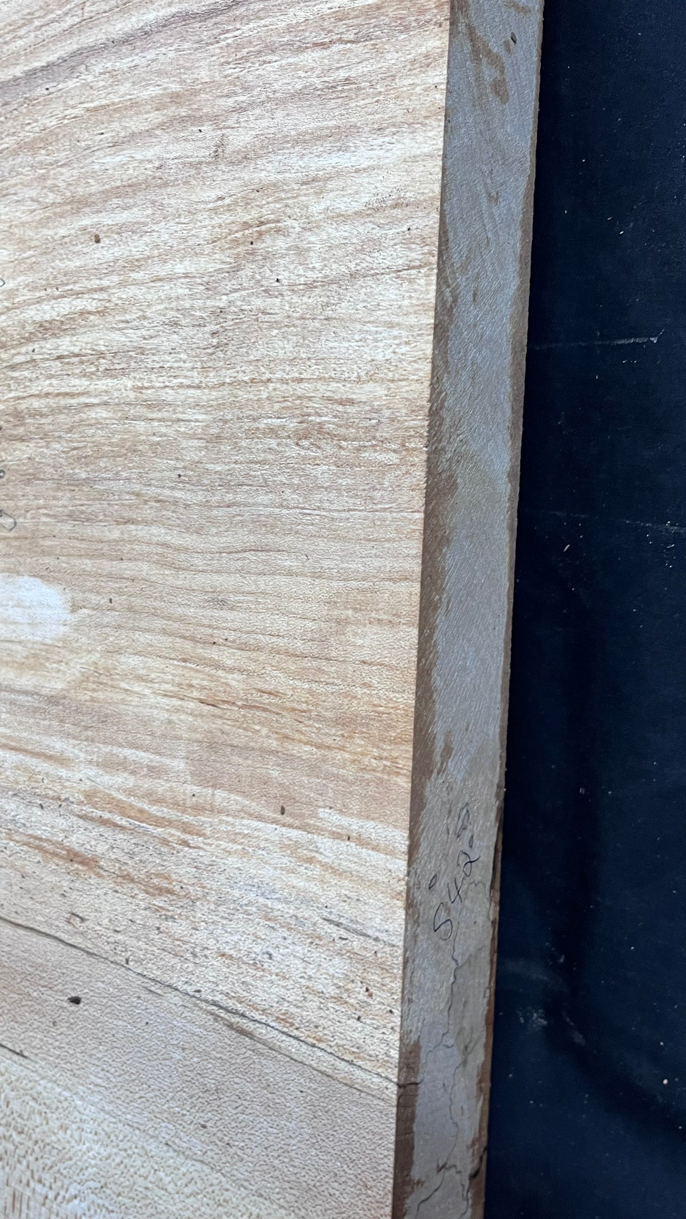 Sycamore chopping board, craft wood 434 L x 437 W x 45 D (mm)    (542)