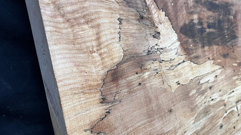 Sycamore chopping board, craft wood 515 L x 475 W x 45 D (mm)    (543)