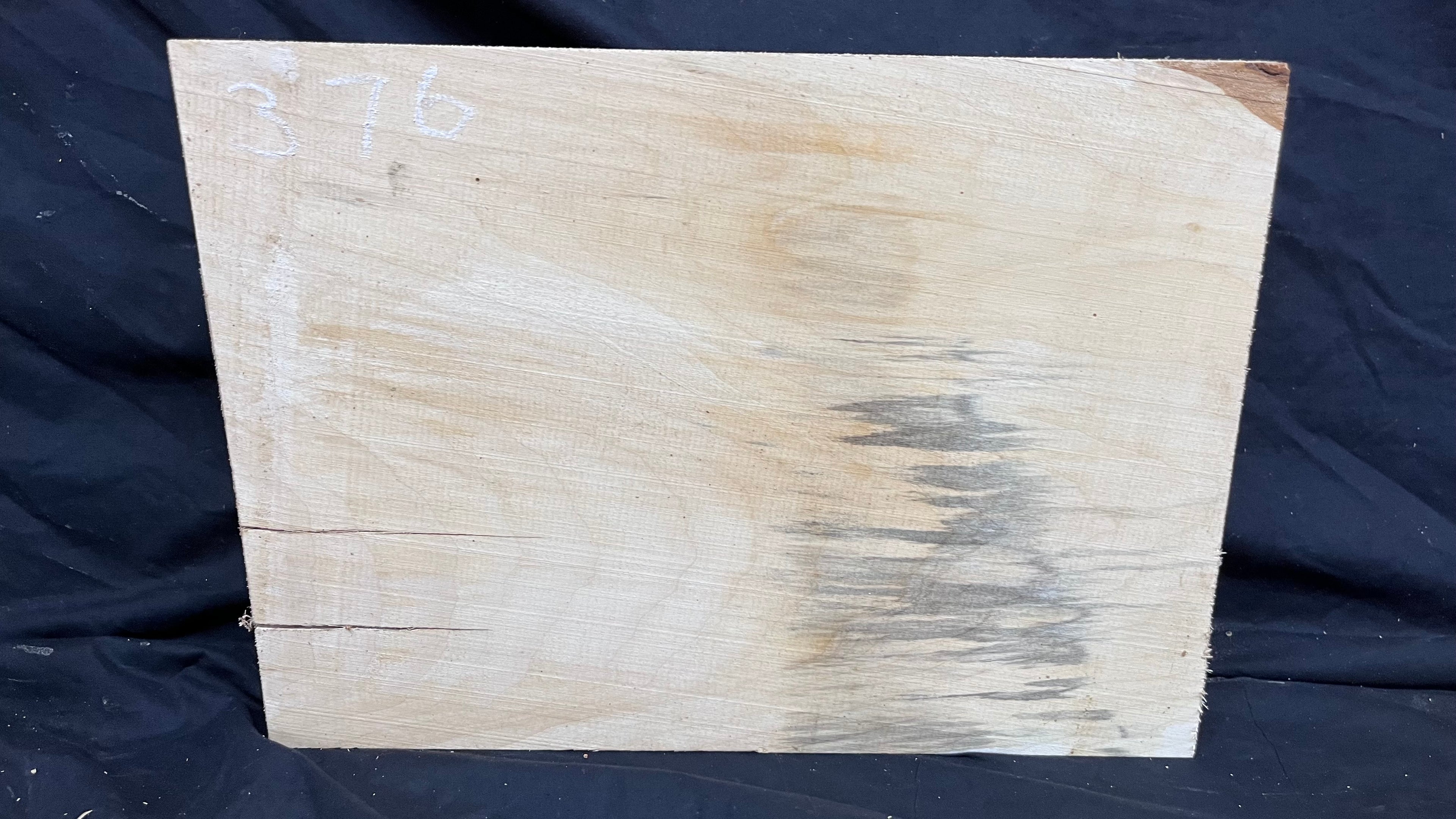 Lime wood carving block, 411 L x 297 W x 83 D mm        (376)