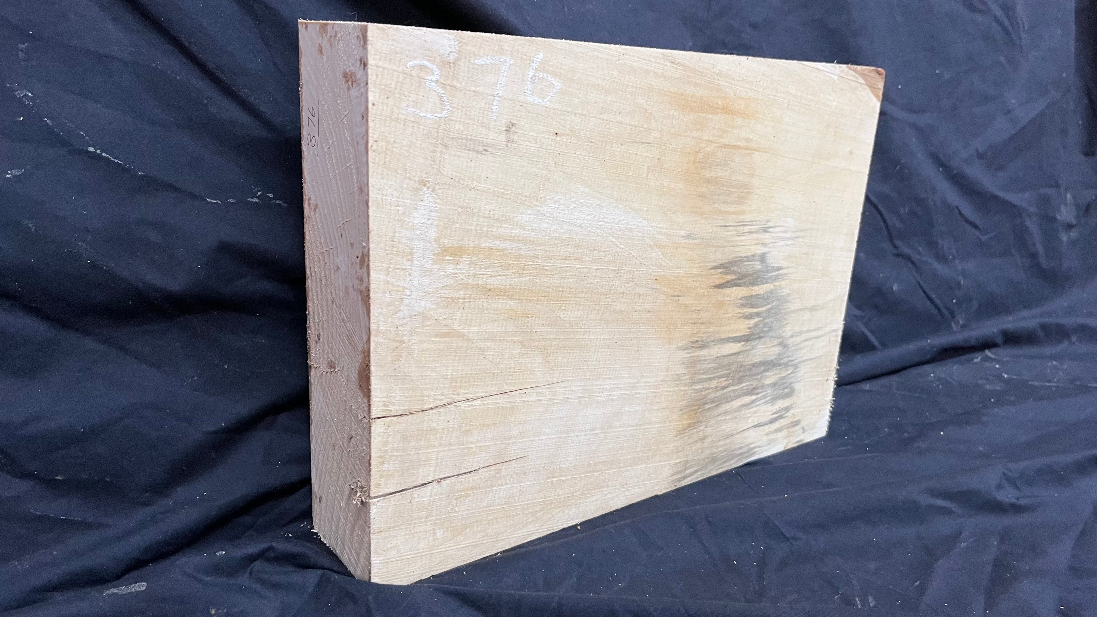 Lime wood carving block, 411 L x 297 W x 83 D mm        (376)