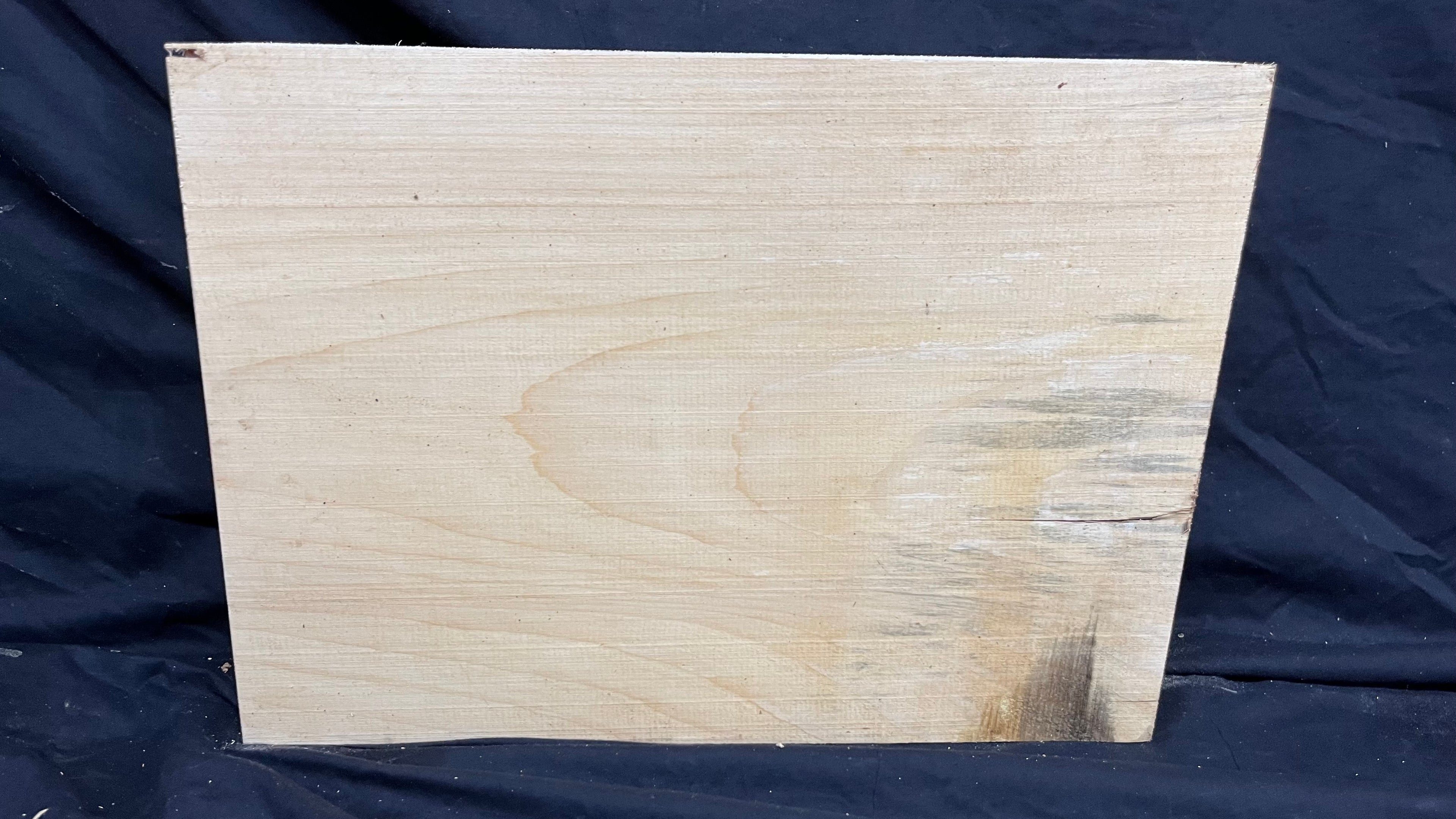 Lime wood carving block, 411 L x 297 W x 83 D mm        (376)