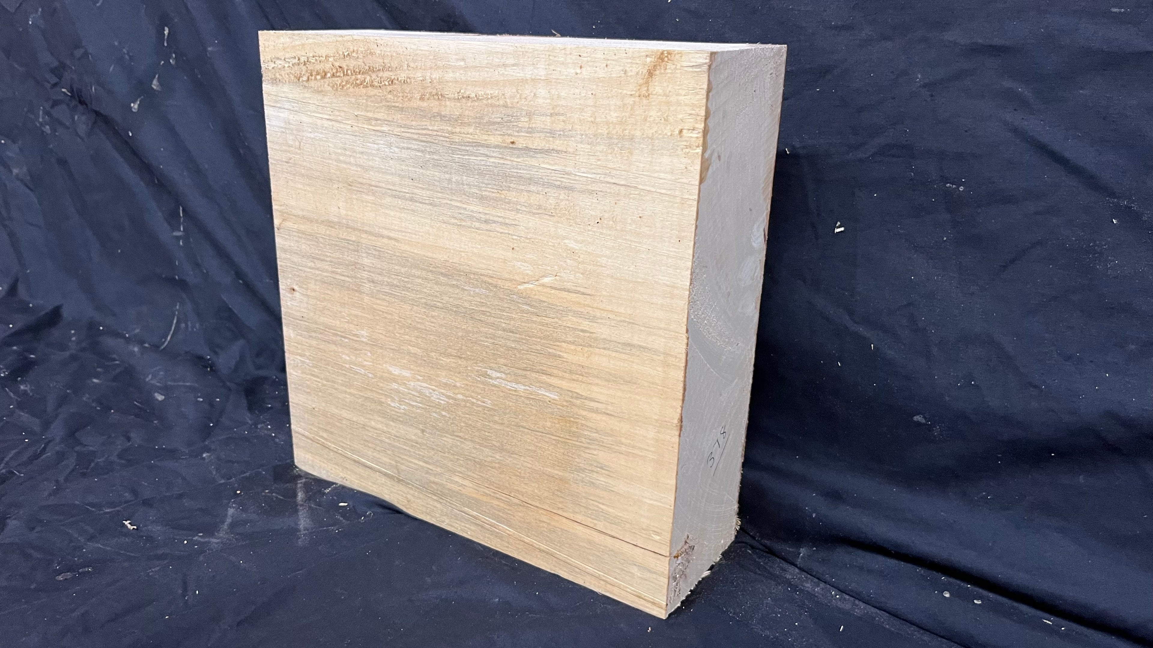 Lime wood carving block, 276 L x 273 W x 83 D mm        (378)