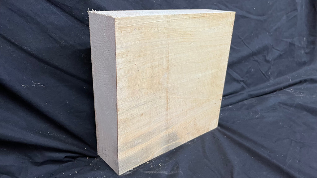 Lime wood carving block, 292 L x 278 W x 83 D mm        (379)