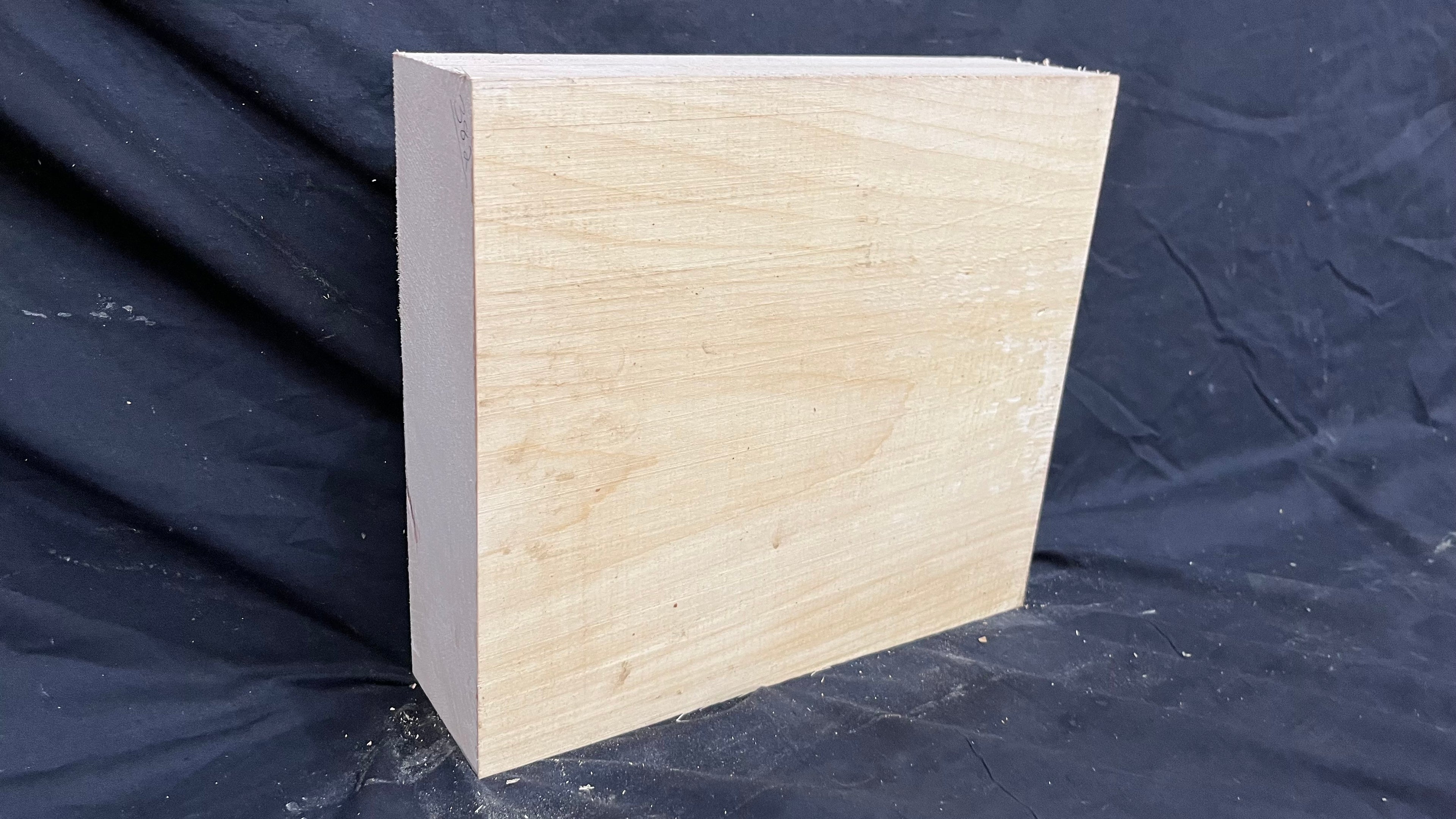 Lime wood carving block, 310 L x 275 W x 82 D mm        (382)