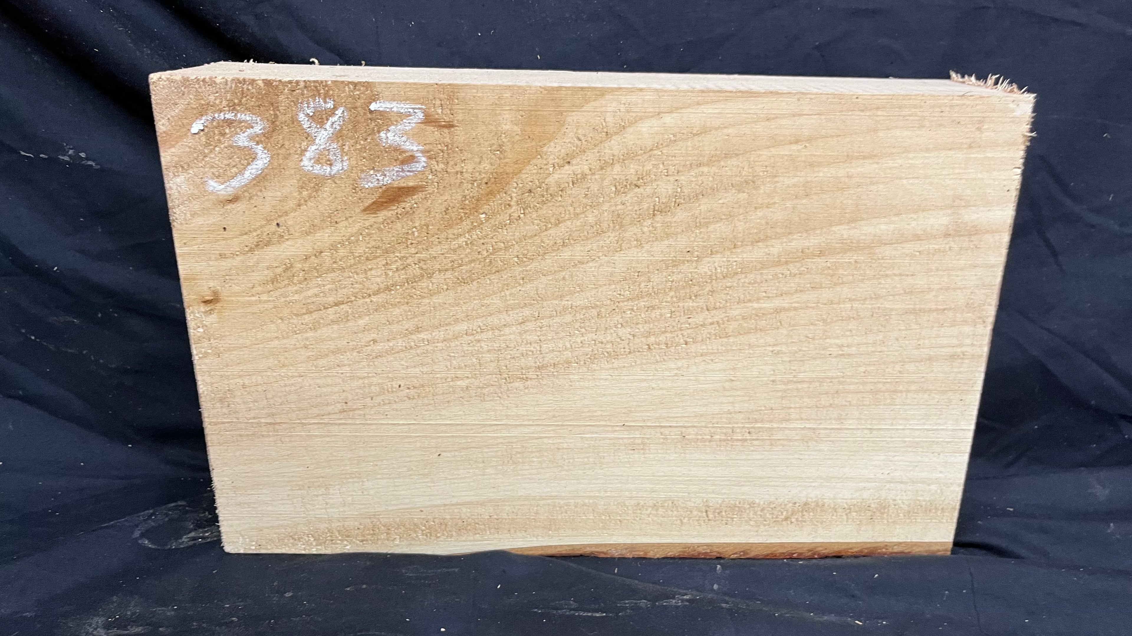 Lime wood carving block, 364 L x 228 W x 82 D mm        (383)