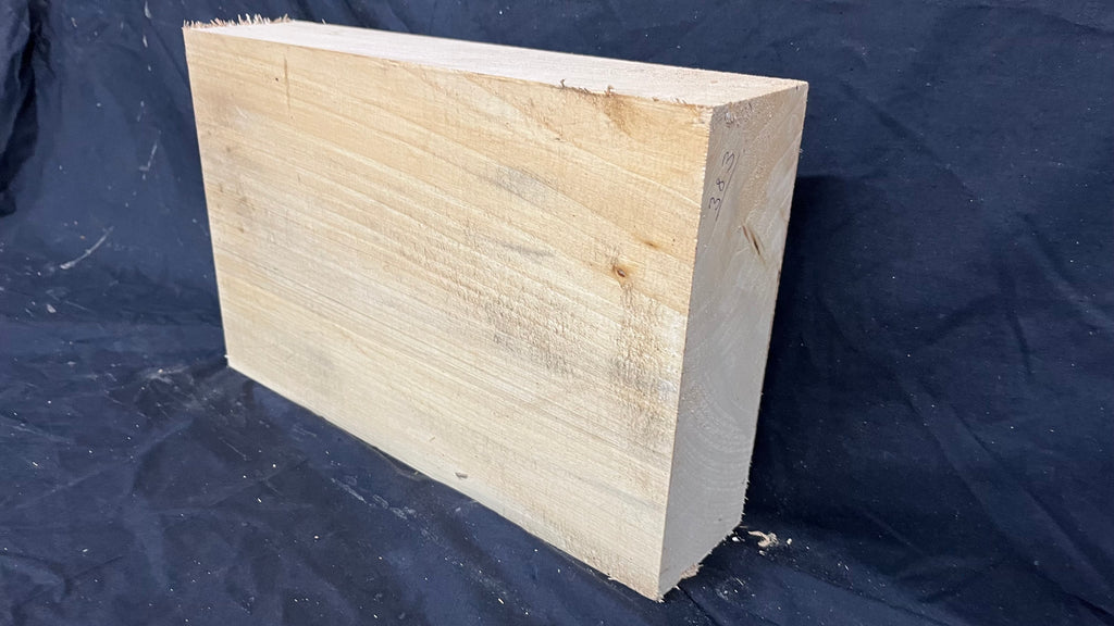 Lime wood carving block, 364 L x 228 W x 82 D mm        (383)