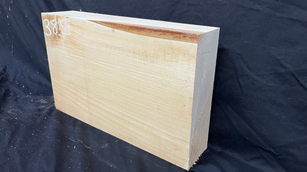 Lime wood carving block, 363 L x 228 W x 81 D mm        (385)
