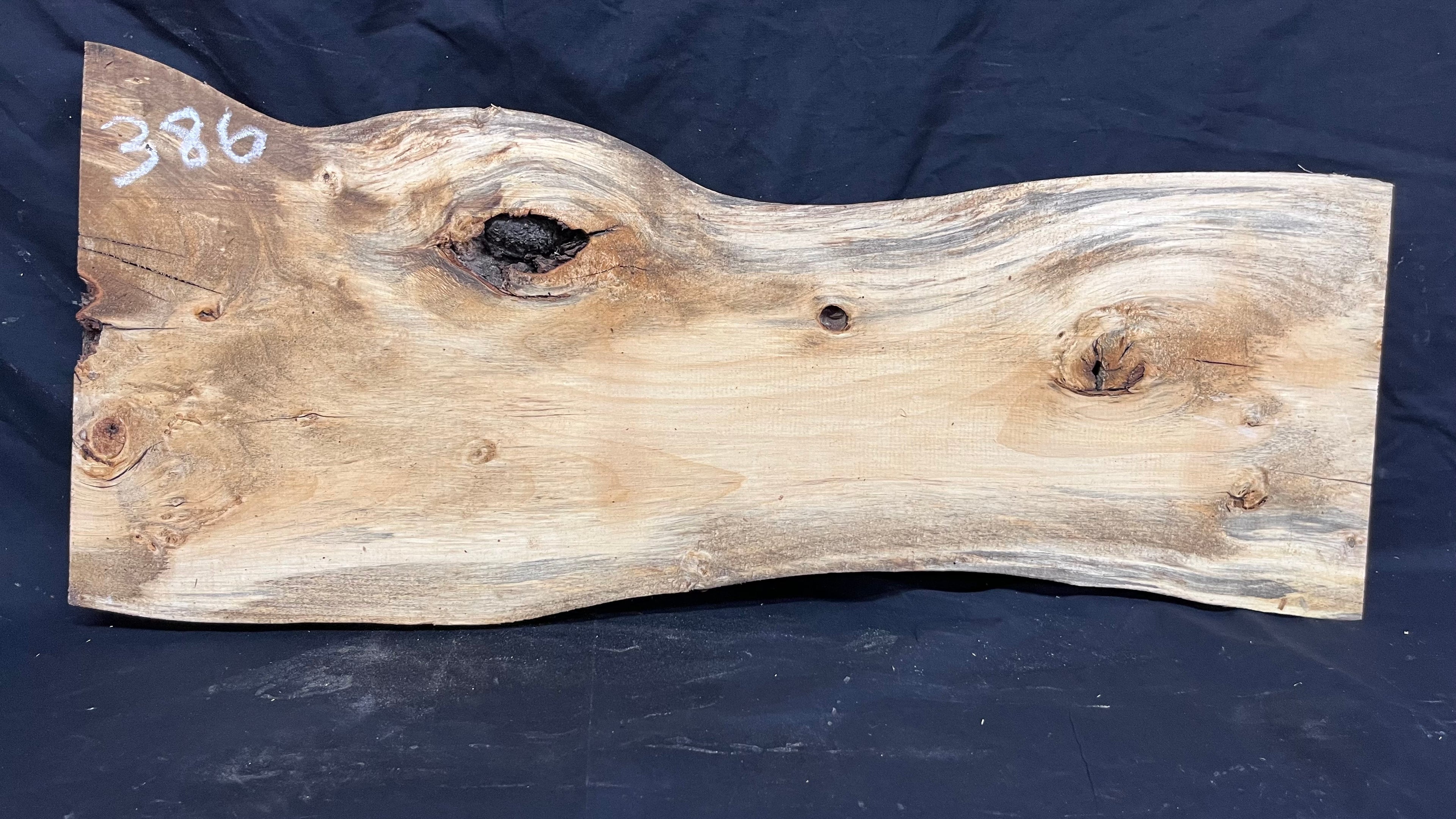Lime Wood shelving, plank  722 L x 303 W x 44 D mm (386)
