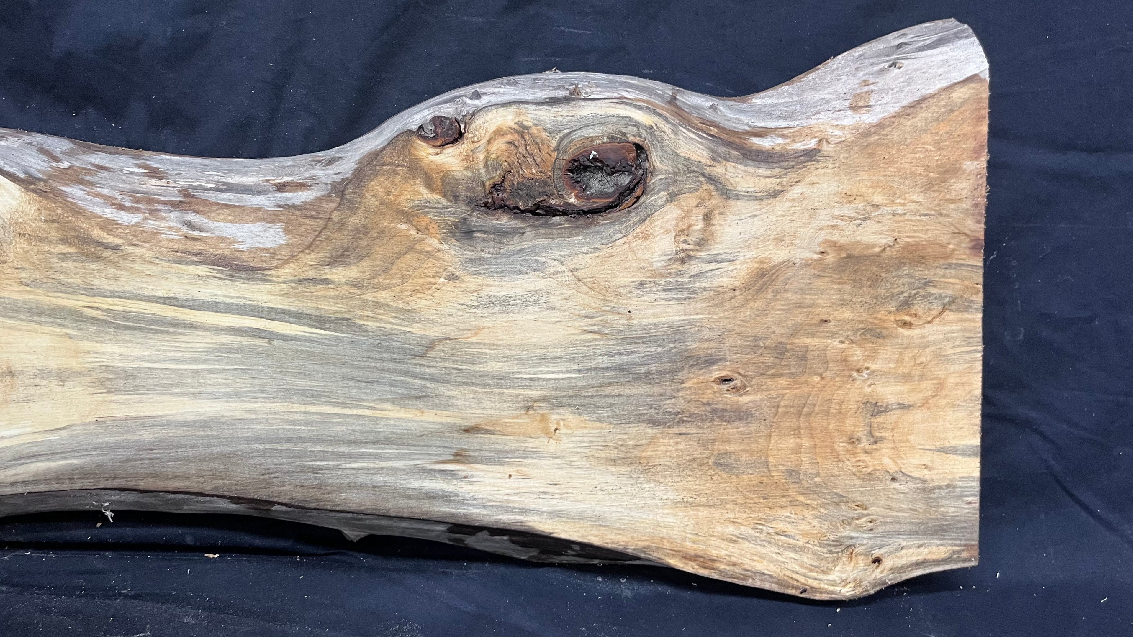 Lime Wood shelving, plank  722 L x 303 W x 44 D mm (386)