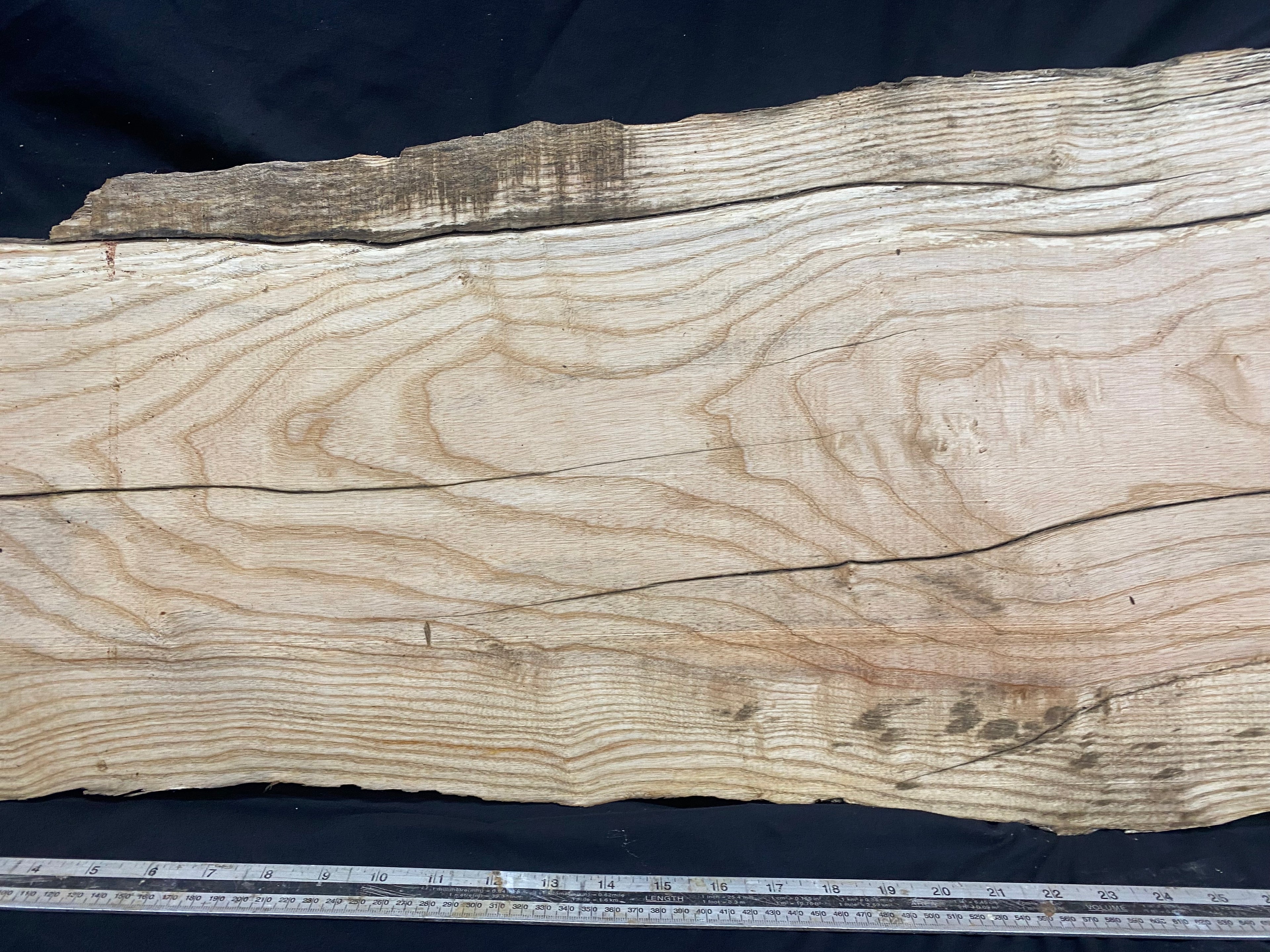 Hardwood ash, plank, 992 L x 392 W x 39 D mm     (338)