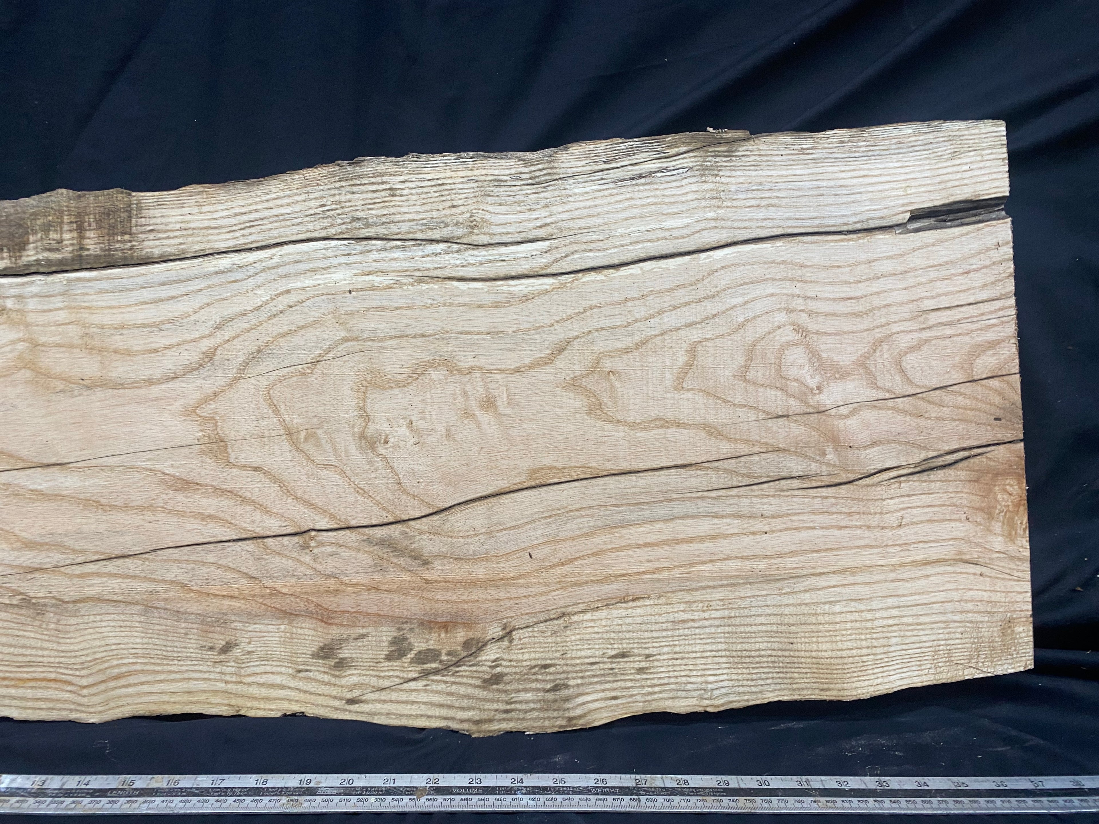 Hardwood ash, plank, 992 L x 392 W x 39 D mm     (338)