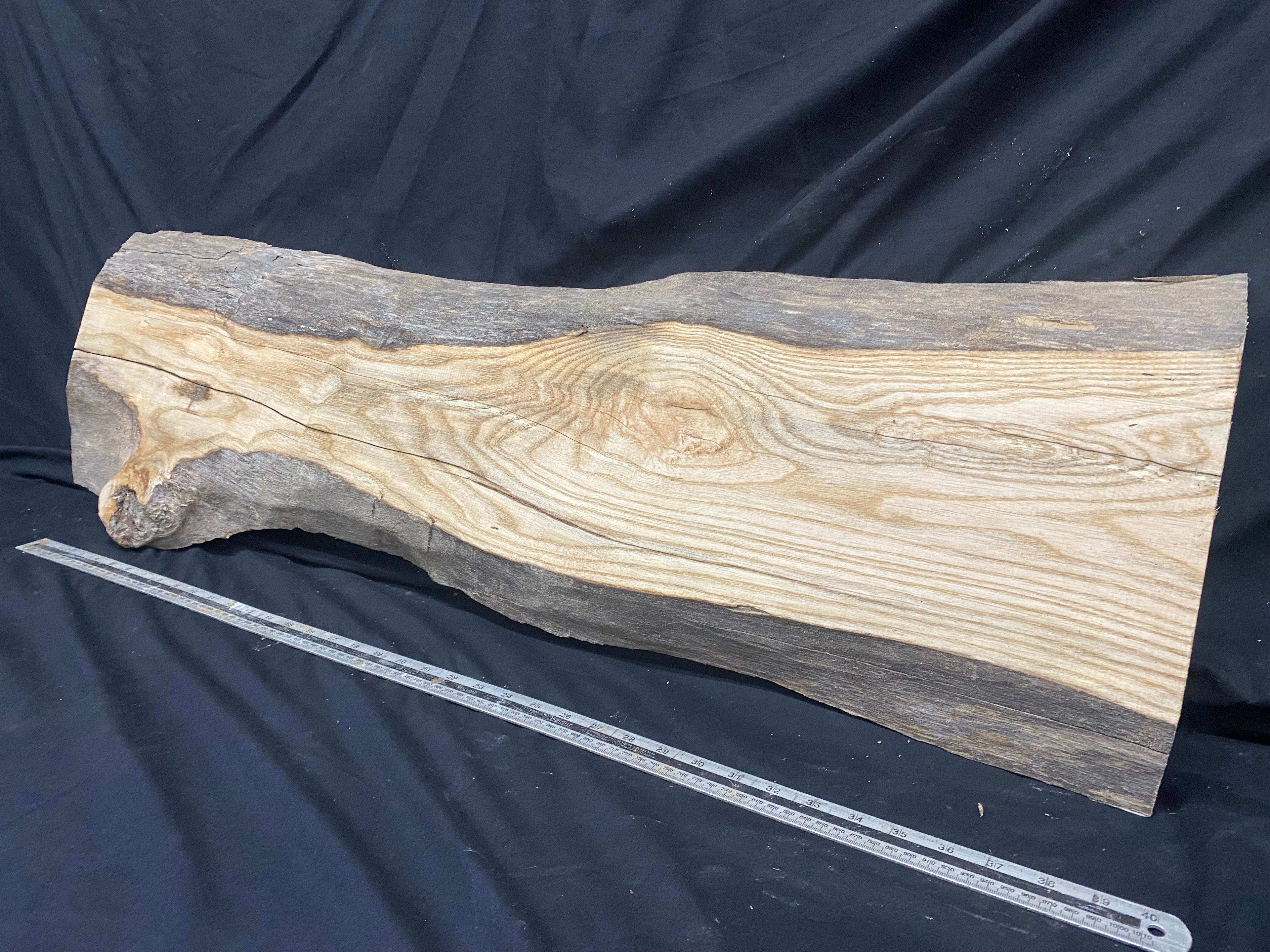 Hardwood ash, plank, 1041 L x 328 W x 41 D mm     (339)