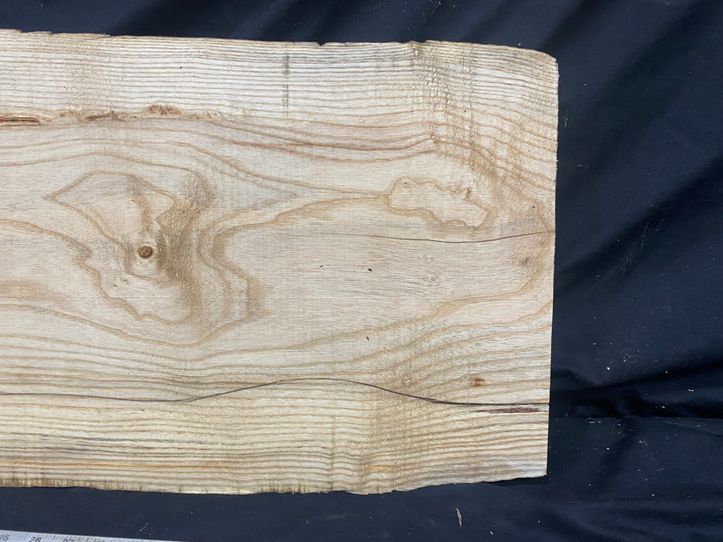 Hardwood ash, plank, 1069 L x 434 W x 39 D mm     (340)