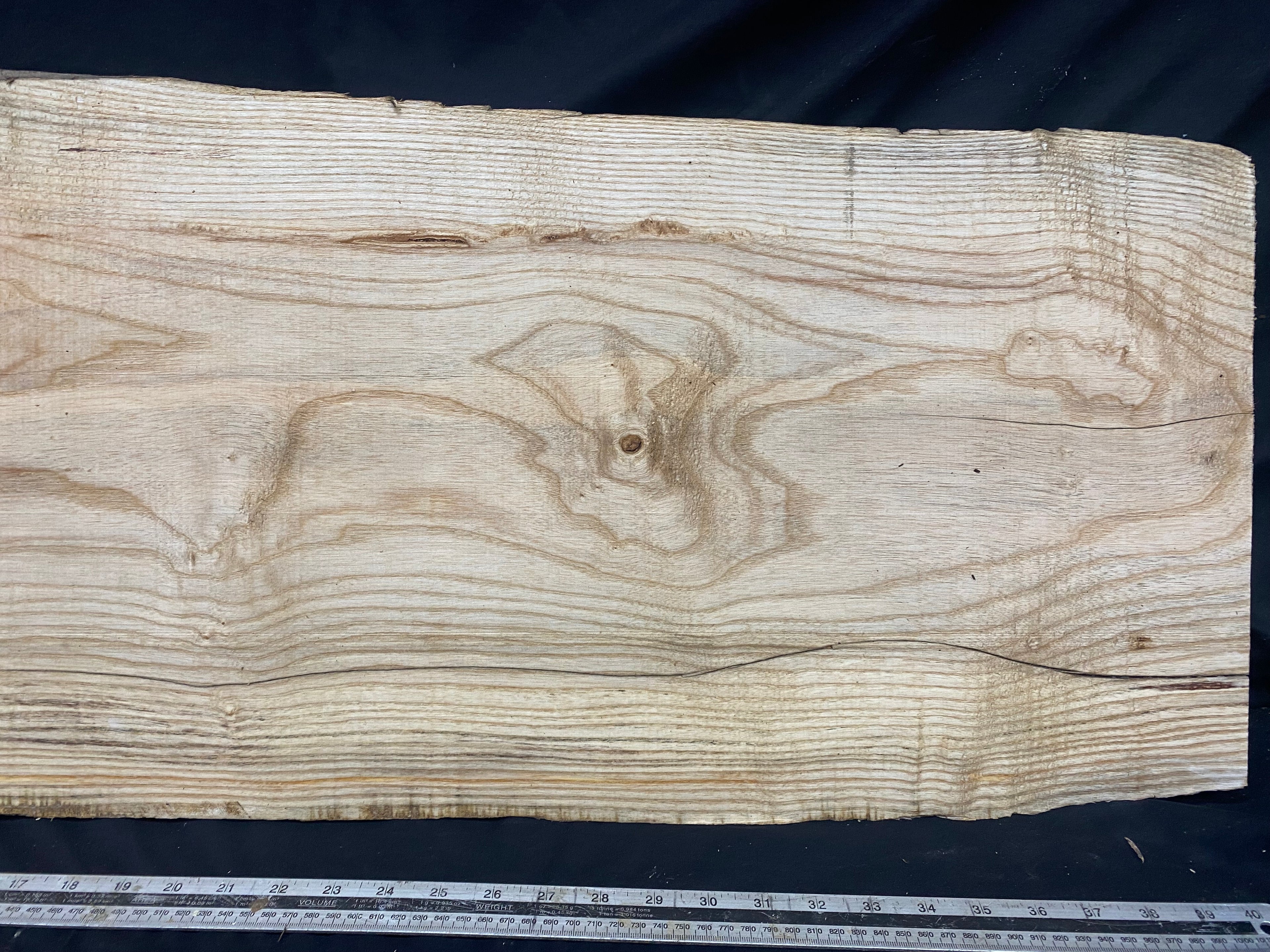 Hardwood ash, plank, 1069 L x 434 W x 39 D mm     (340)