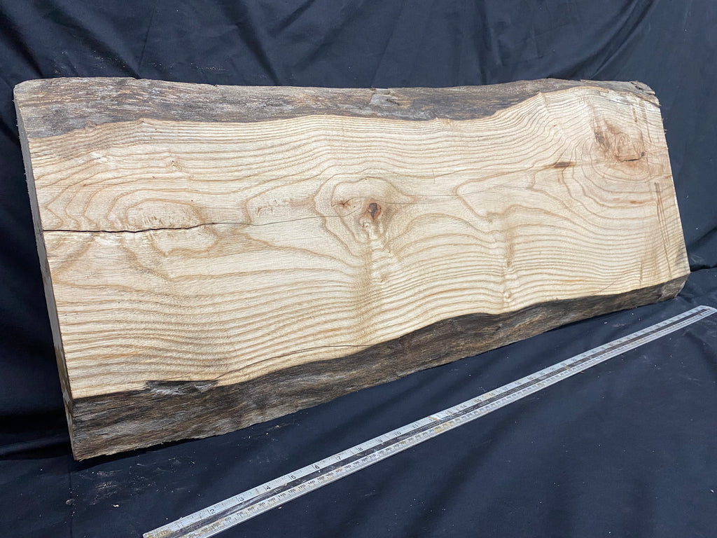 Hardwood ash, plank, 1069 L x 434 W x 39 D mm     (340)