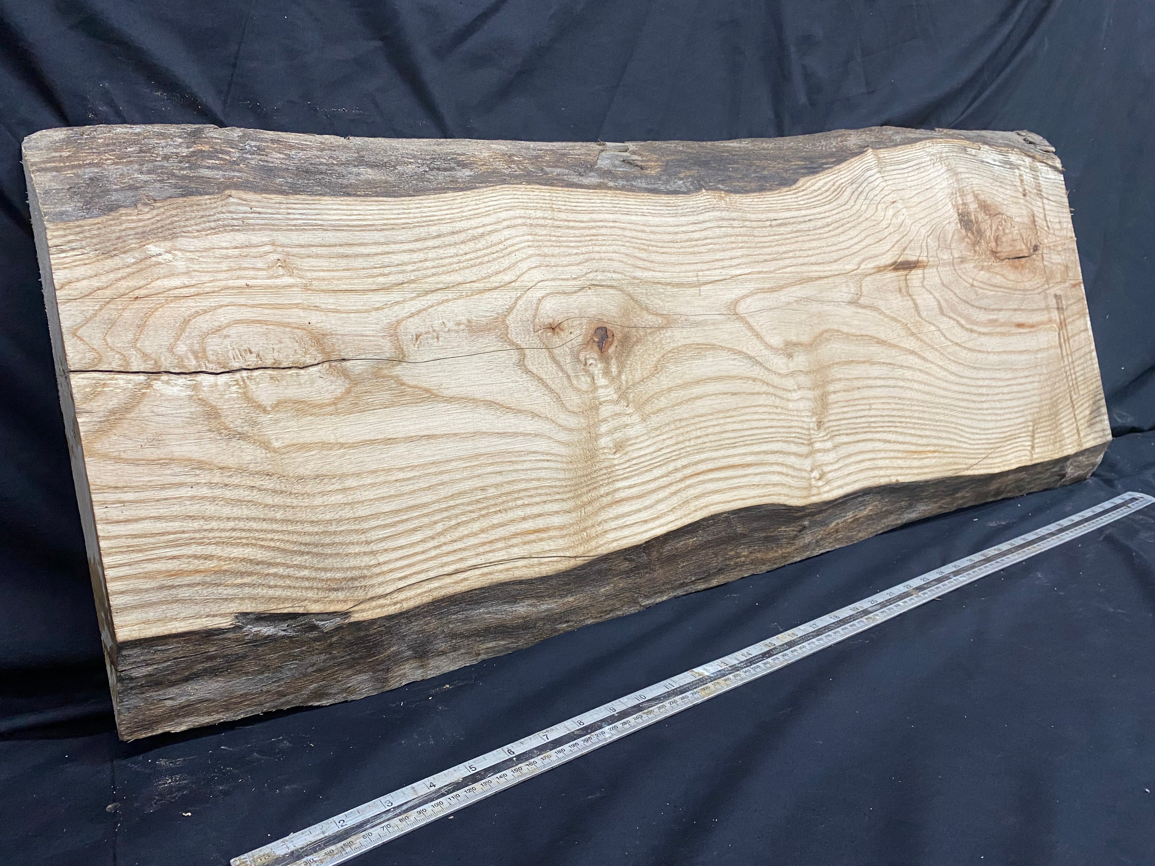 Hardwood ash, plank, 1069 L x 434 W x 39 D mm     (340)