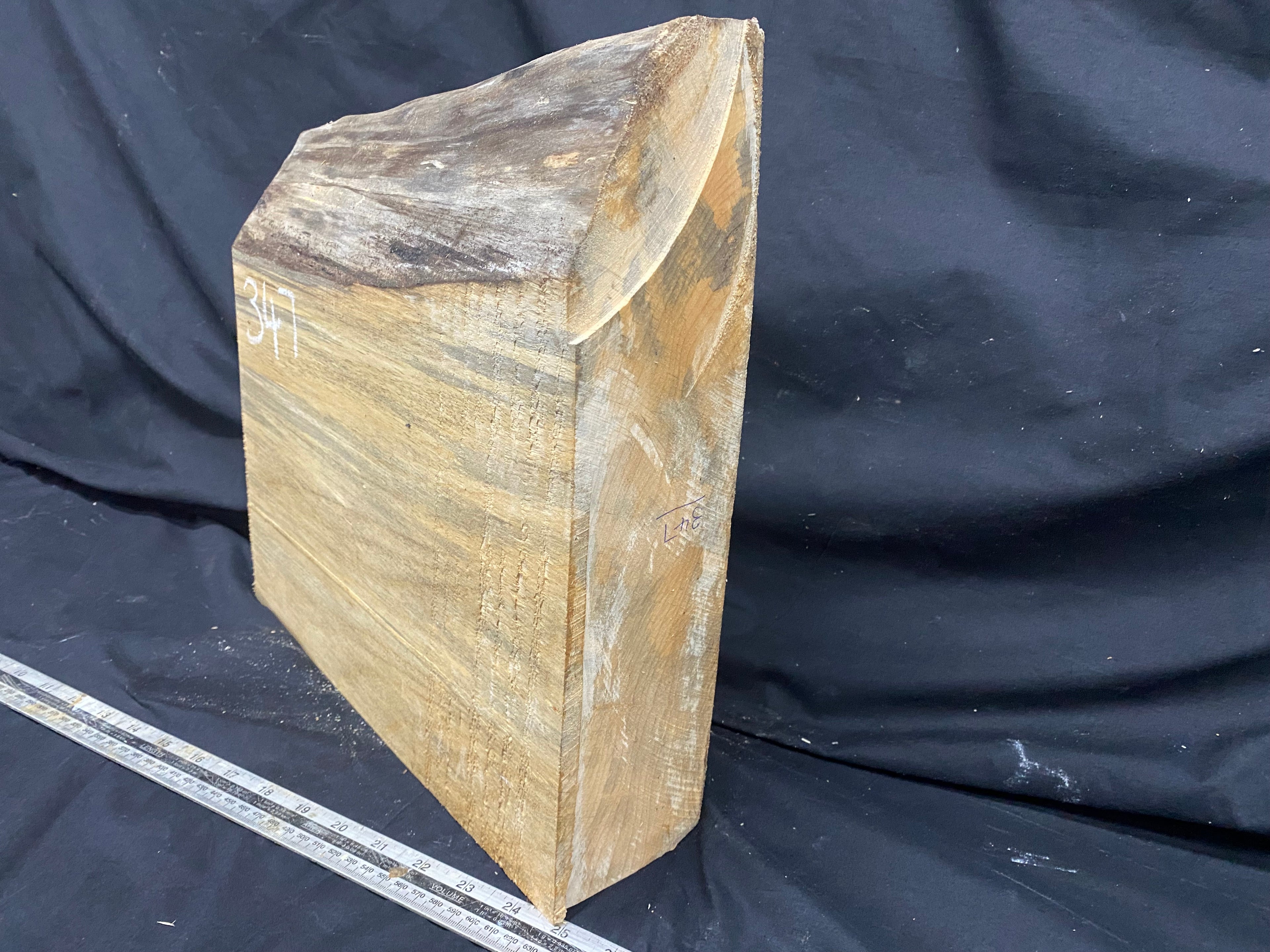 woodcarving or sculpting lime wood 370 L x 365 W x 87 D mm    (347)