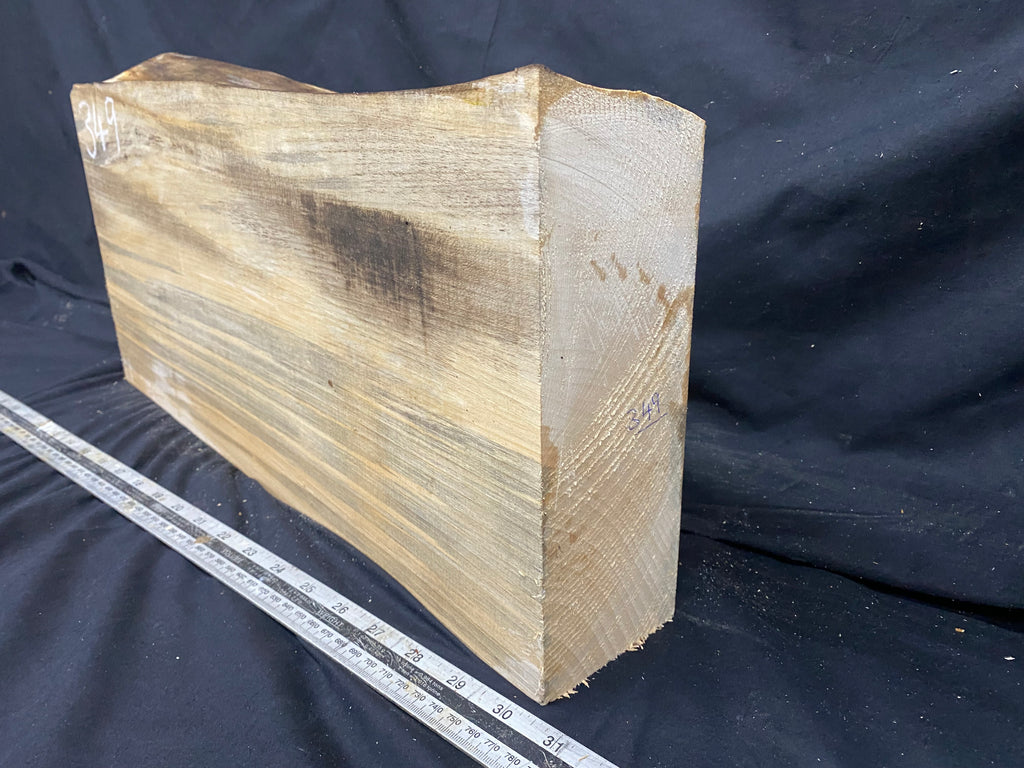 woodcarving or sculpting lime wood 525 L x 267 W x 85 D mm    (349)