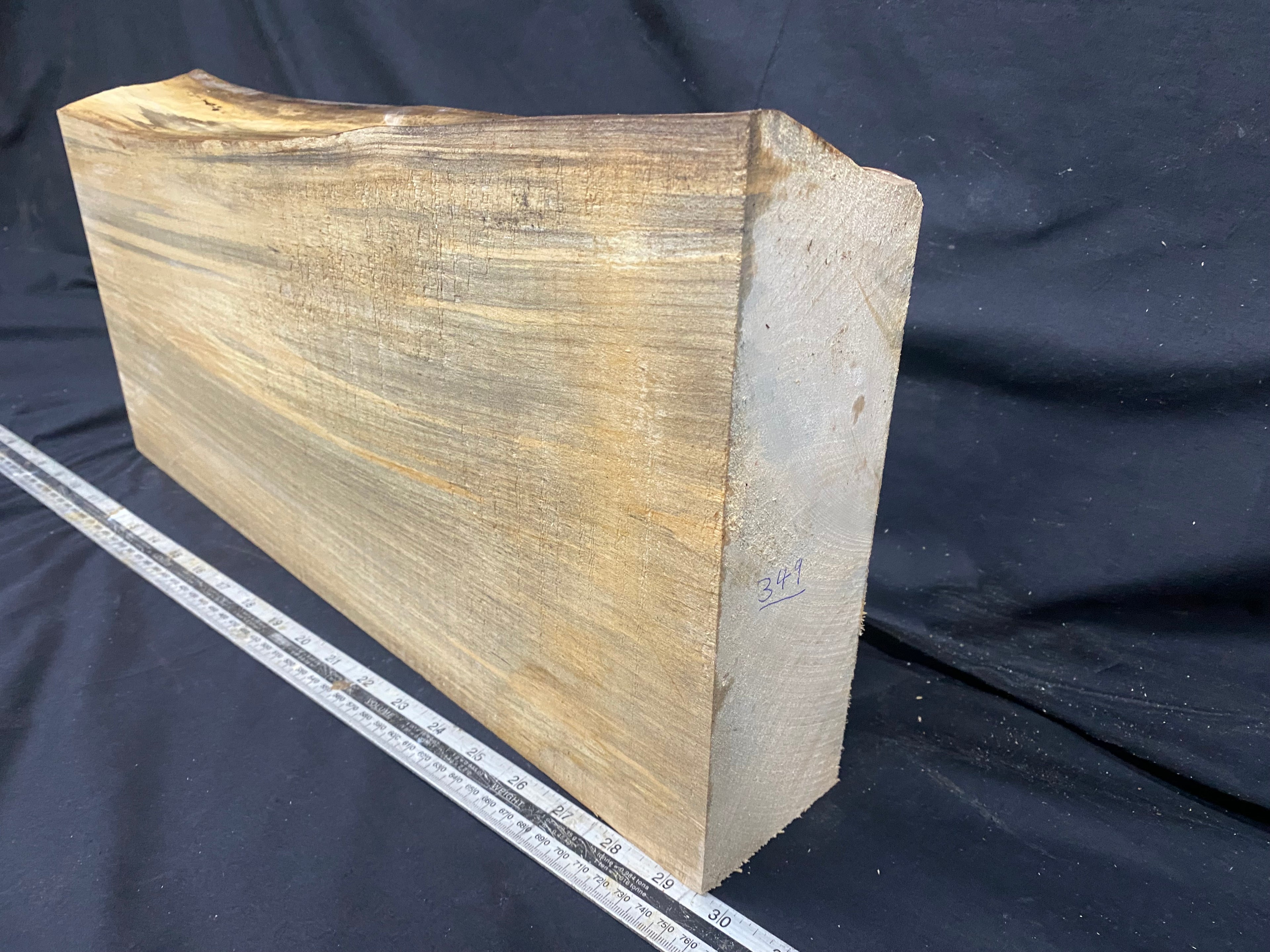 woodcarving or sculpting lime wood 525 L x 267 W x 85 D mm    (349)