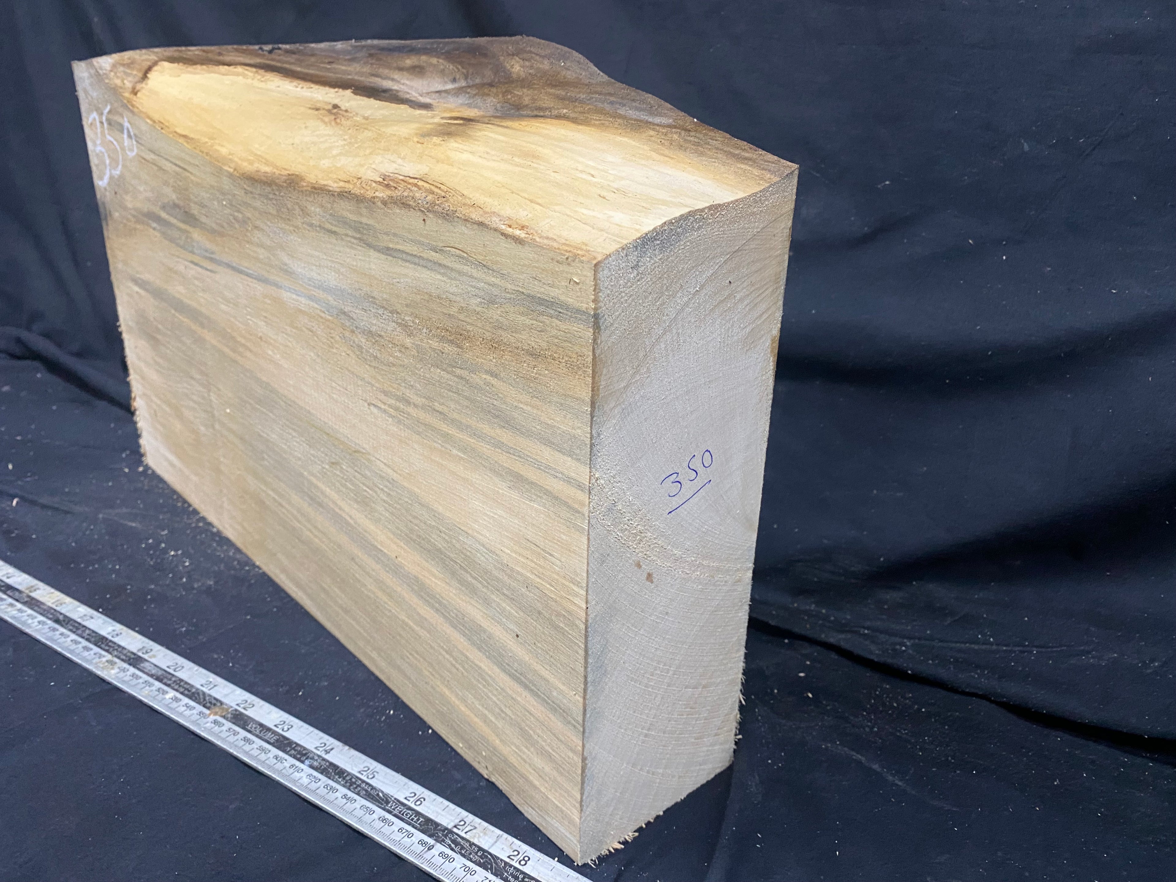 woodcarving or sculpting lime wood 478 L x 285 W x 86 D mm    (350)