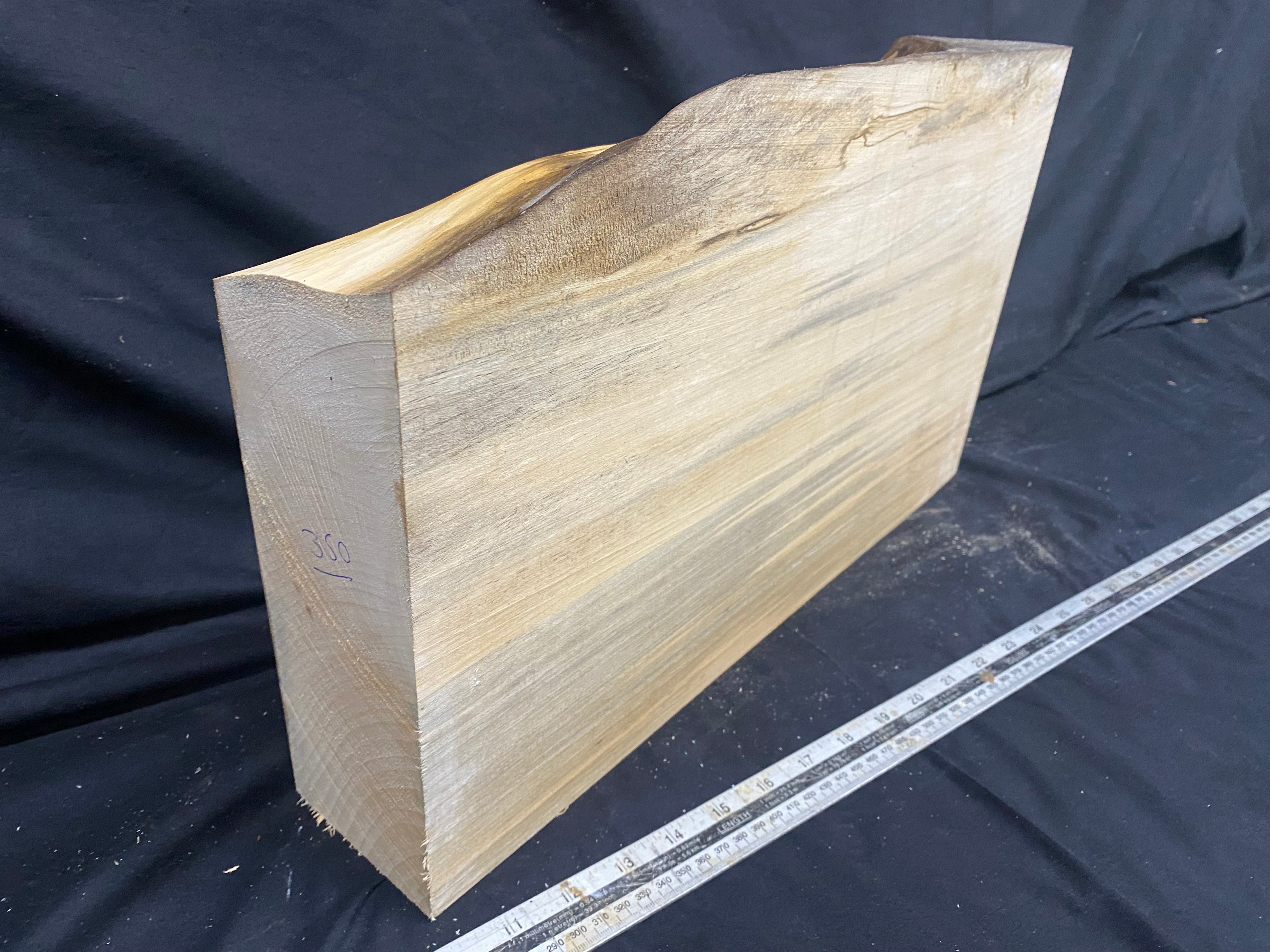 woodcarving or sculpting lime wood 478 L x 285 W x 86 D mm    (350)