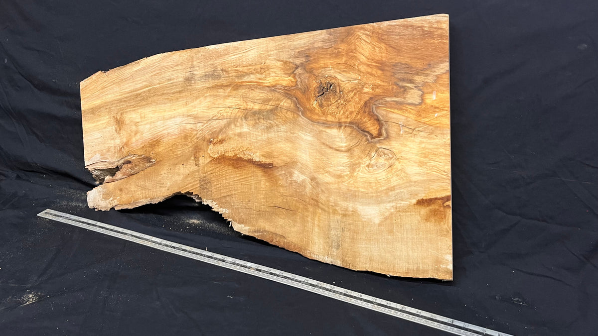 Hornbeam resin table project 826 L x 459 W x 42 D mm  (644)